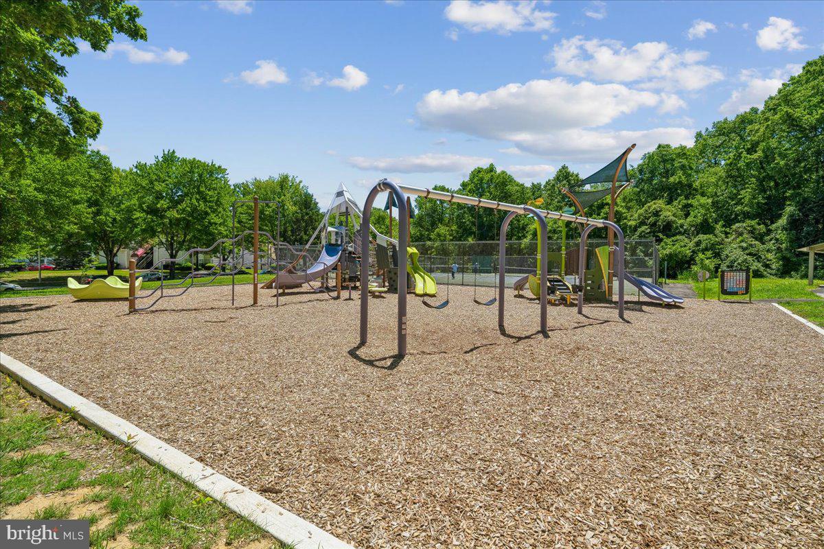 ARBOR PARK - Residential