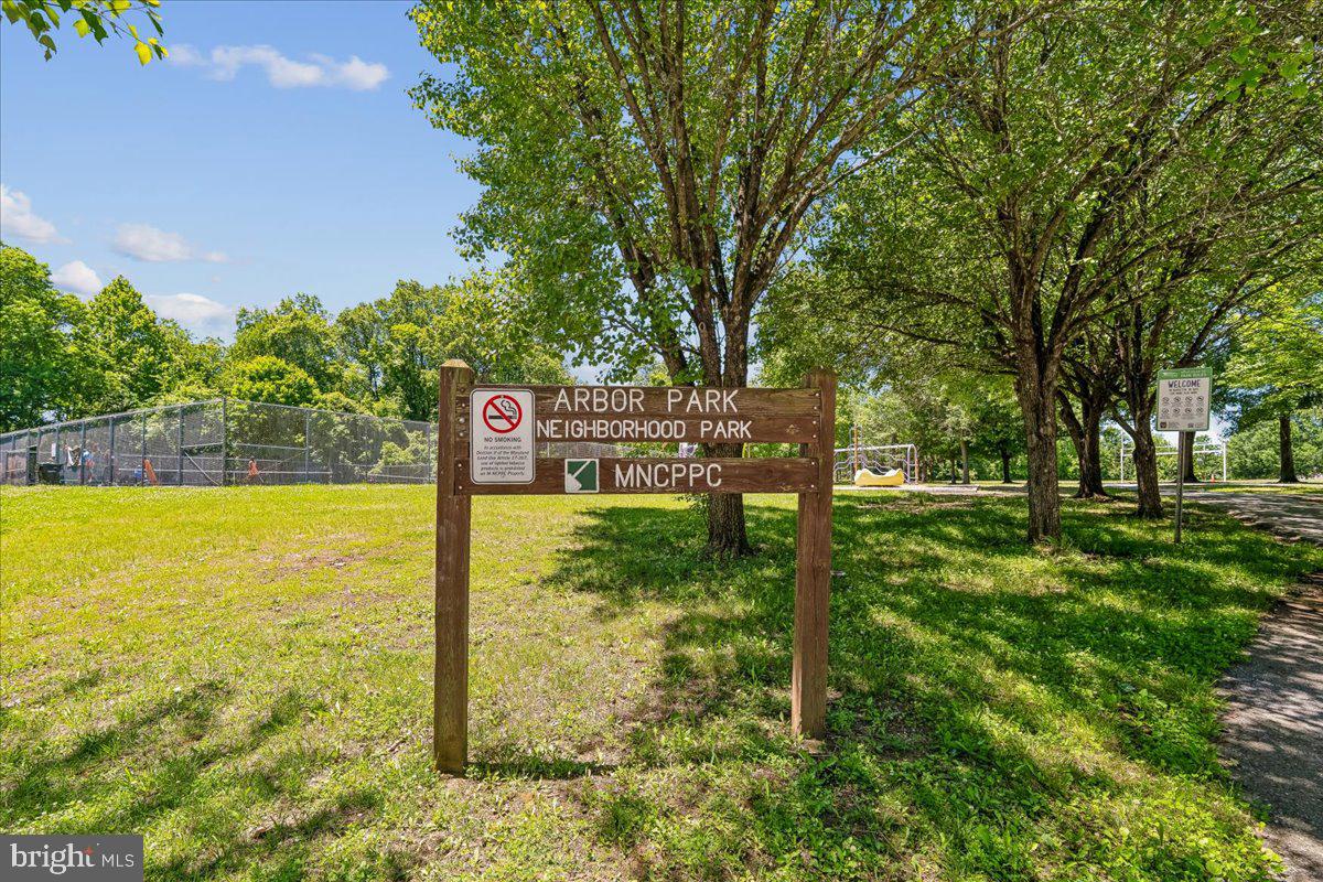 ARBOR PARK - Residential