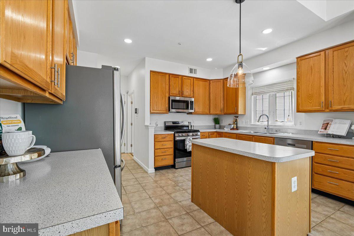 ARBOR PARK - Residential