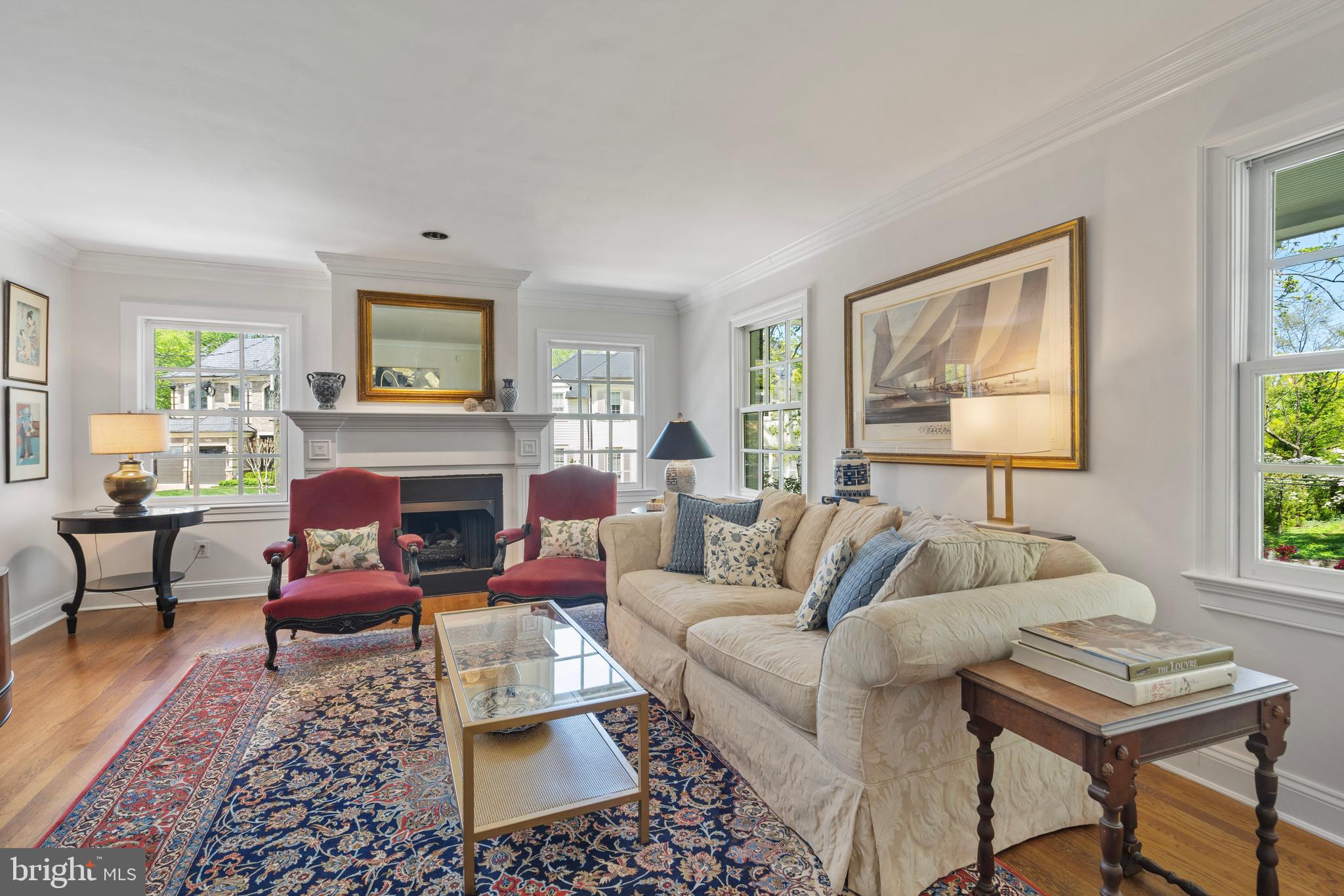 COUNTRY CLUB HILLS - Residential