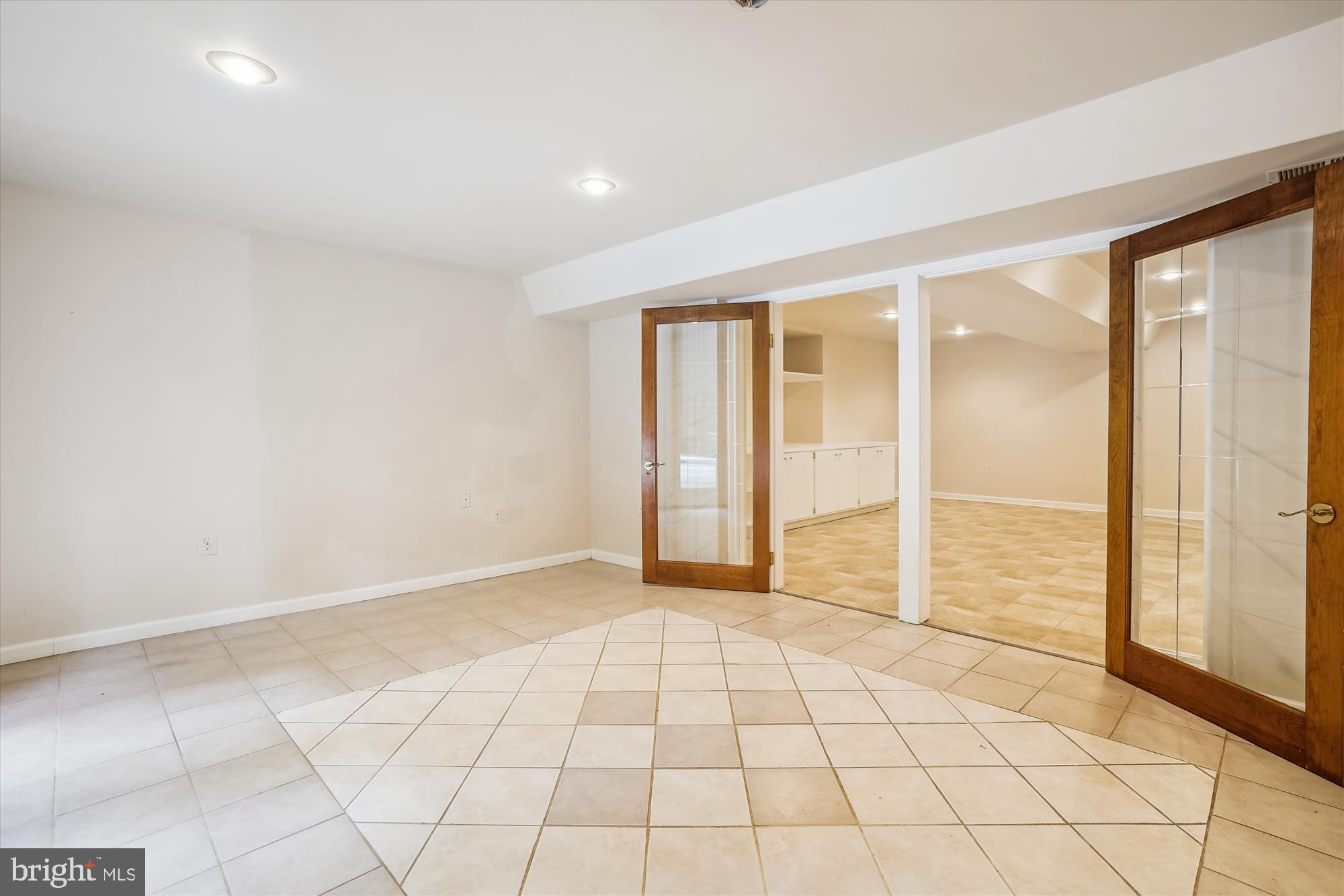 WOODBINE FOREST - Residential