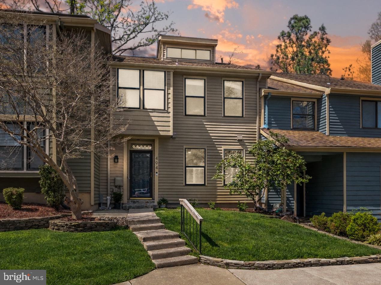 WOODS LANDING - Residential