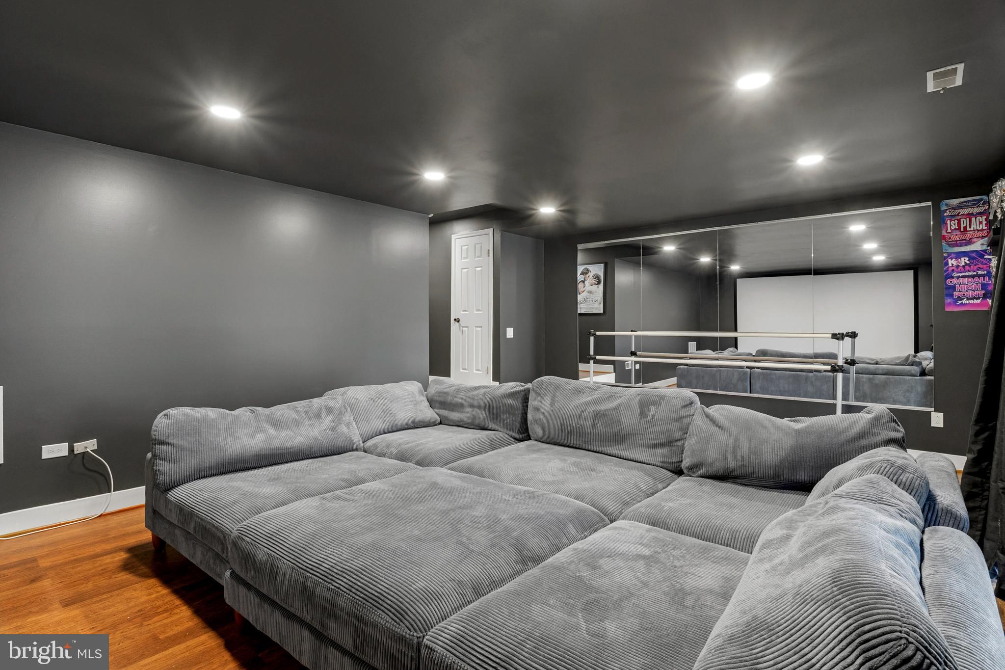 WOODS LANDING - Residential