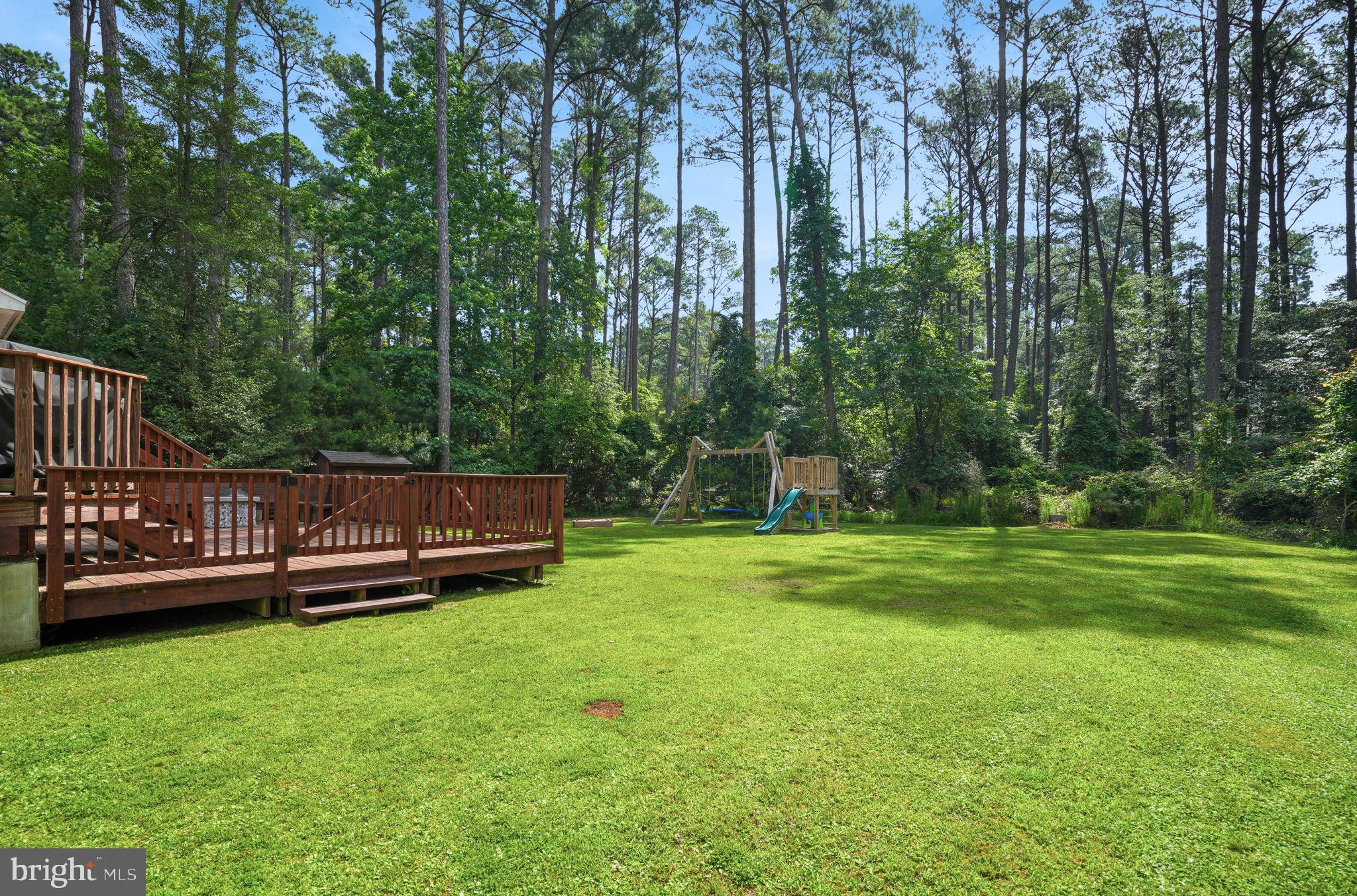 CAPTAIN'S COVE - Residential