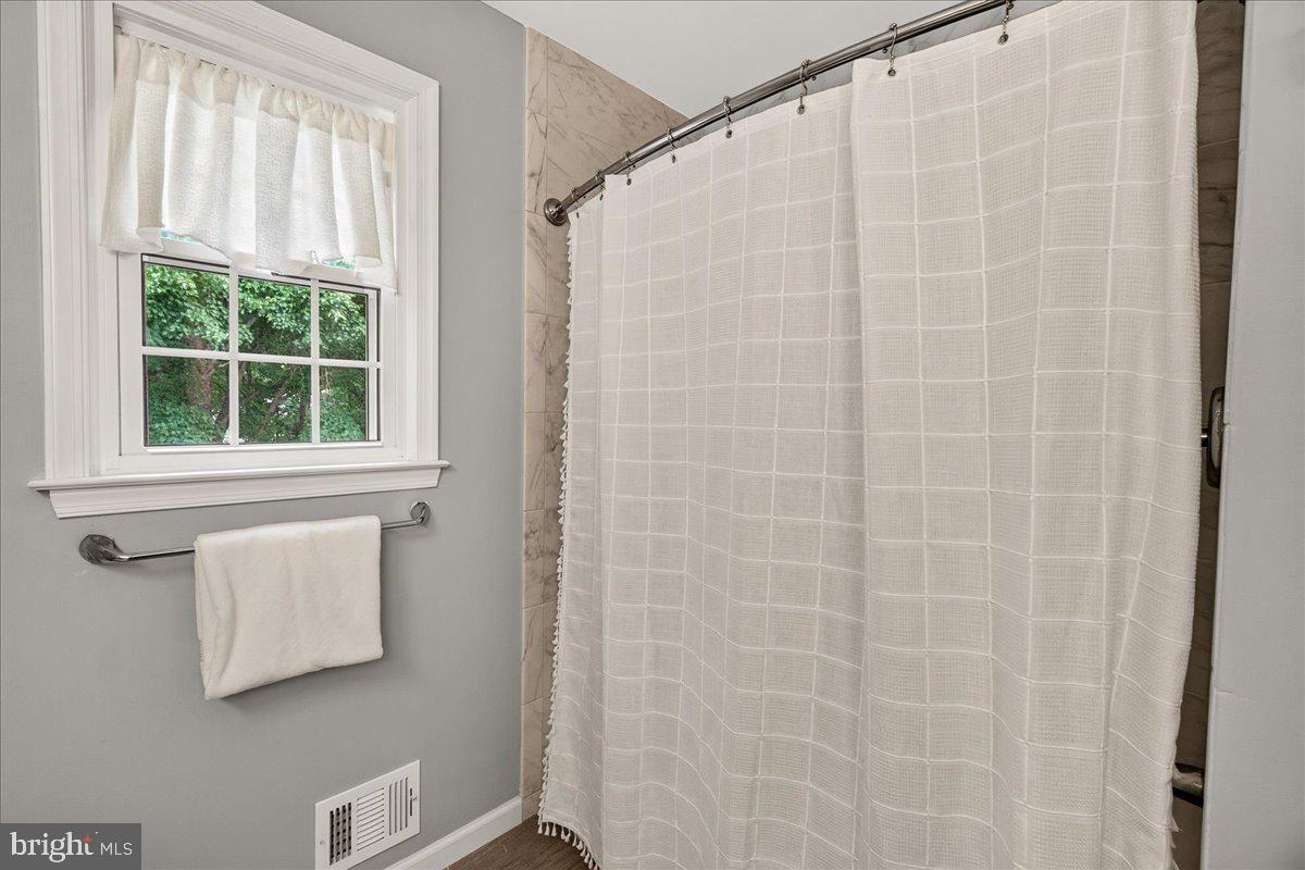FAIRLAND ACRES - Residential