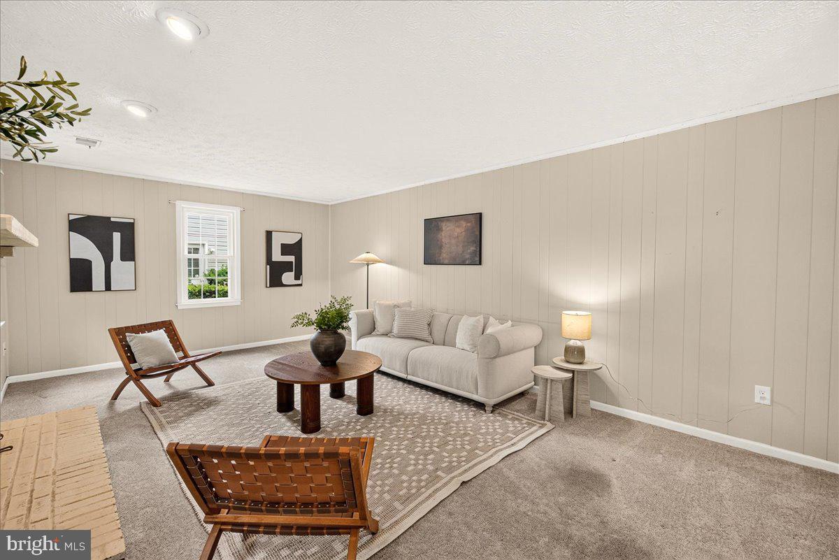 FAIRLAND ACRES - Residential