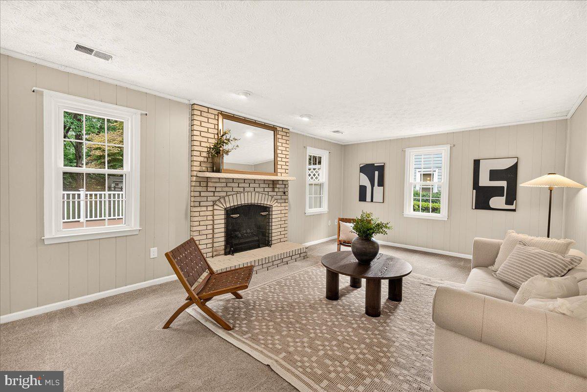 FAIRLAND ACRES - Residential