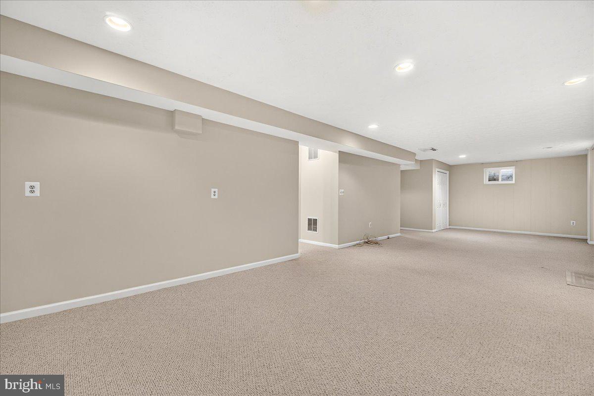 FAIRLAND ACRES - Residential