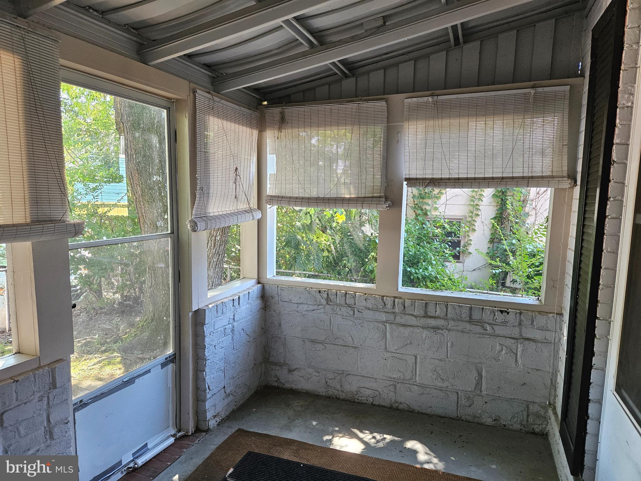SHIRLINGTON - Residential Lease