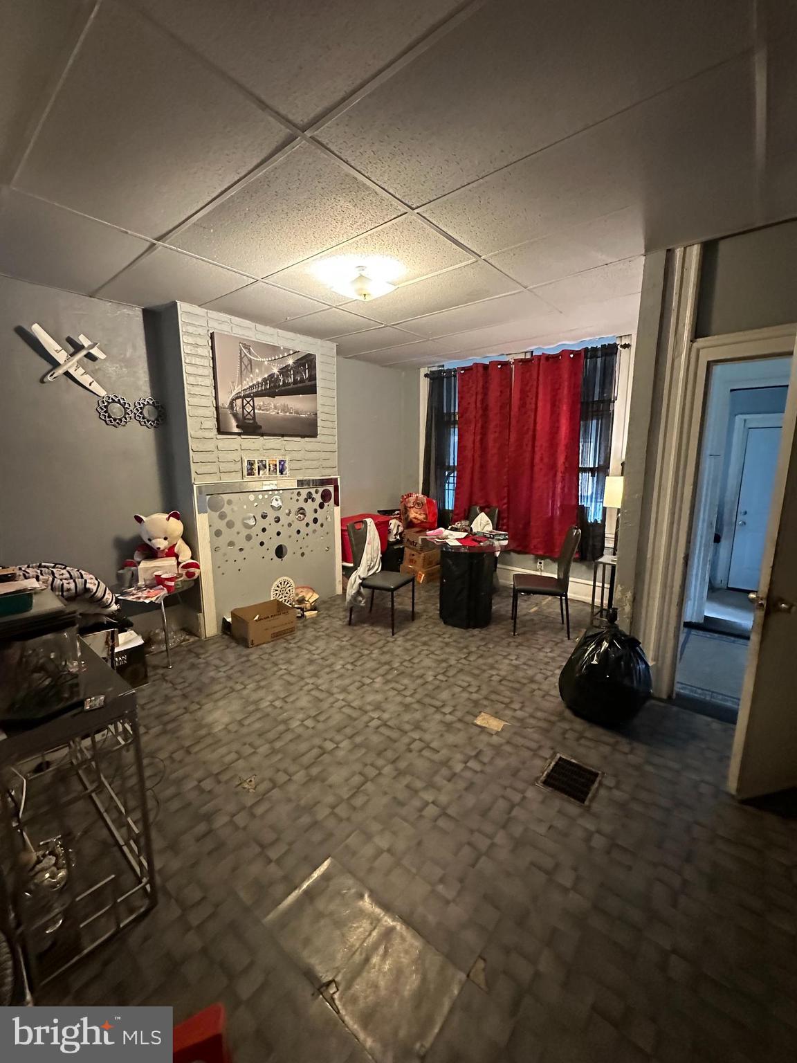 STRAWBERRY MANSION - Residential