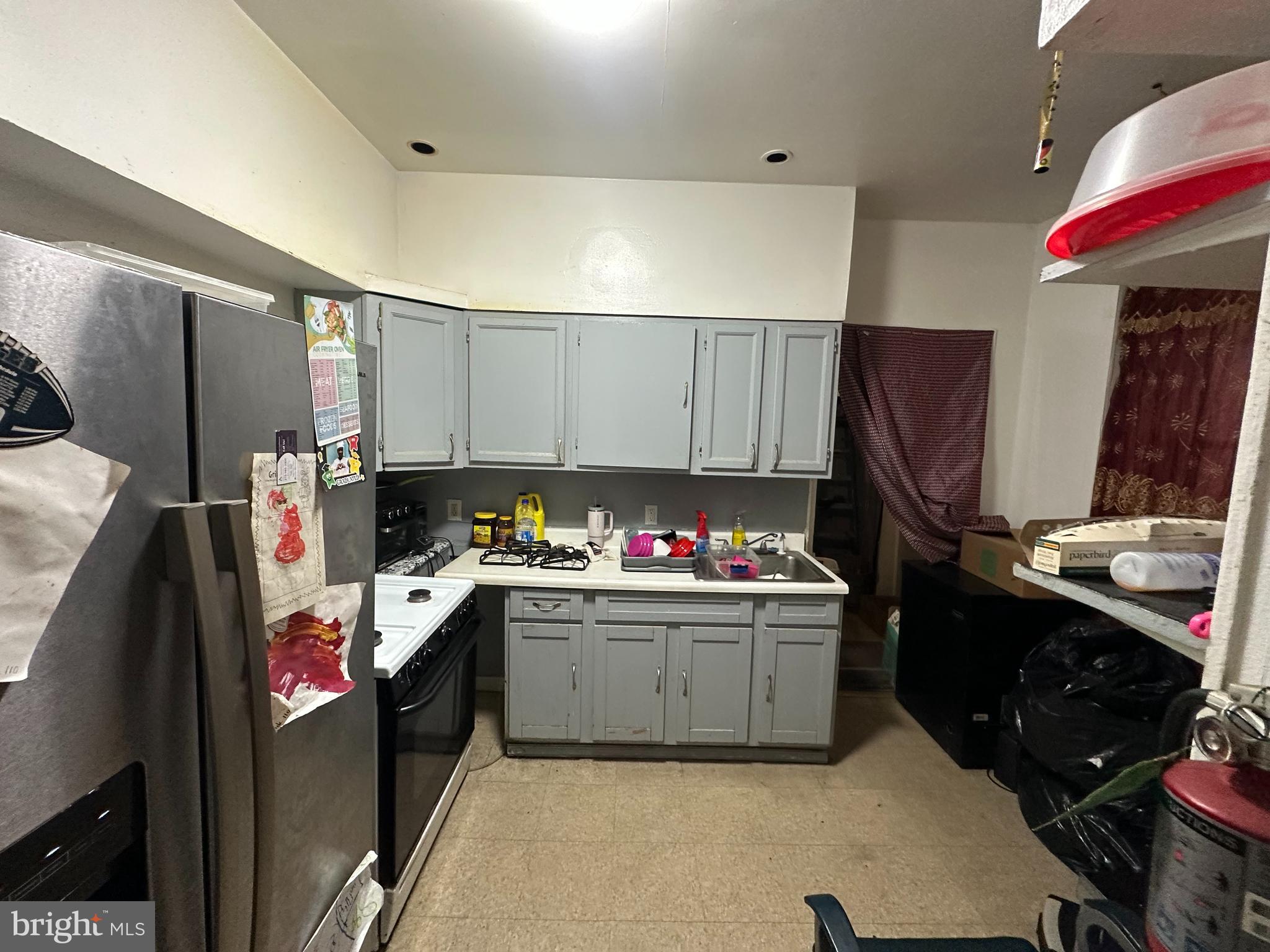 STRAWBERRY MANSION - Residential