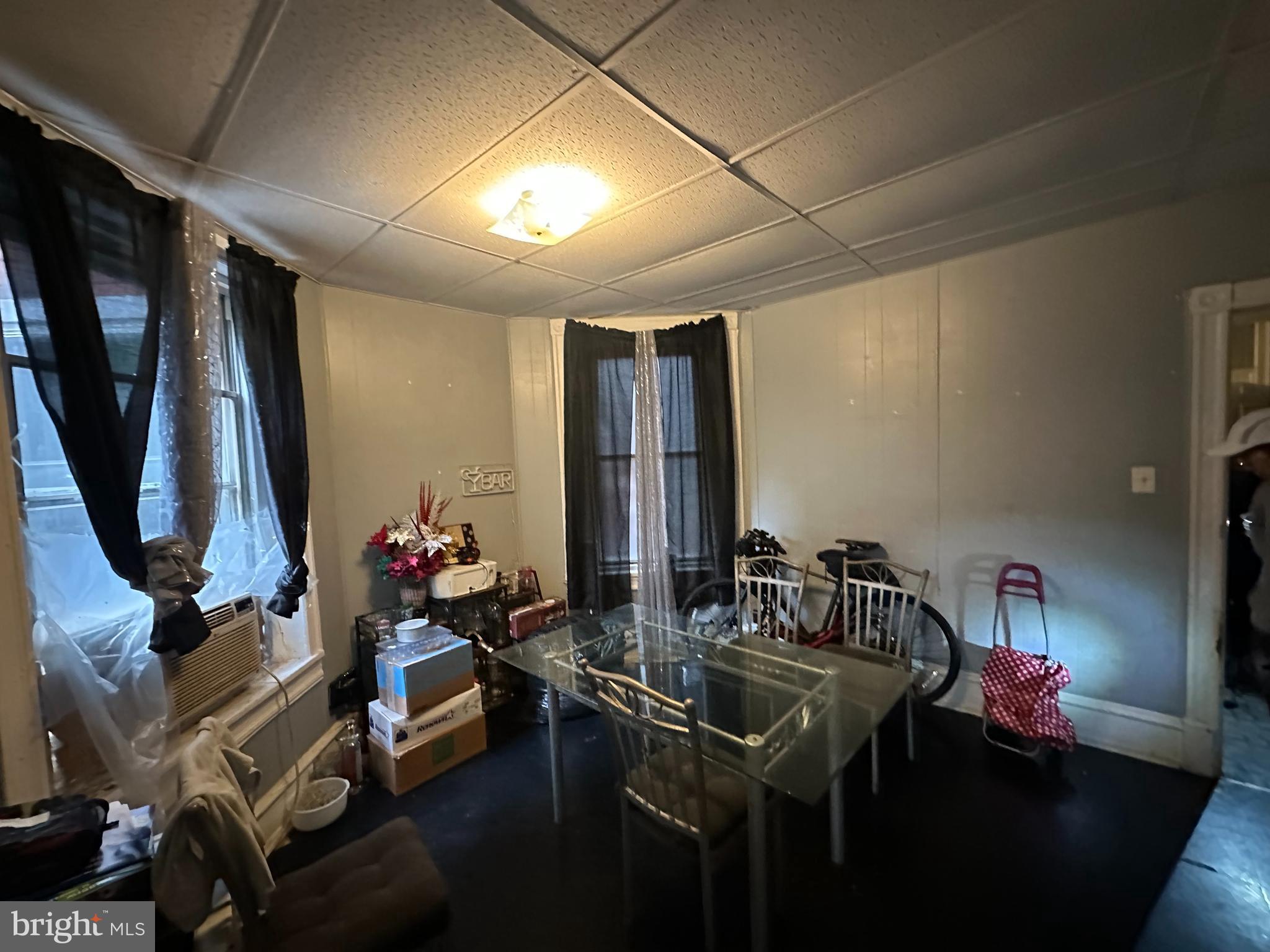 STRAWBERRY MANSION - Residential