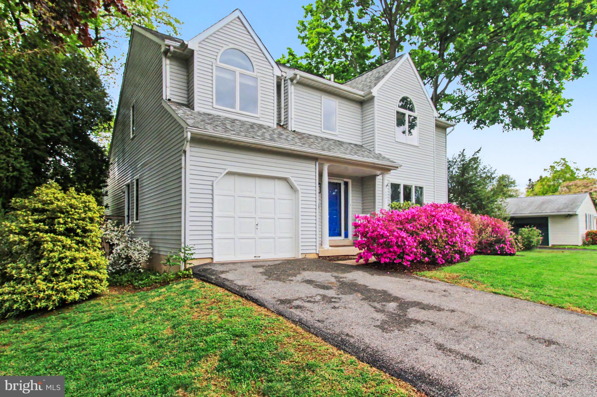 FLOURTOWN GARDENS - Residential