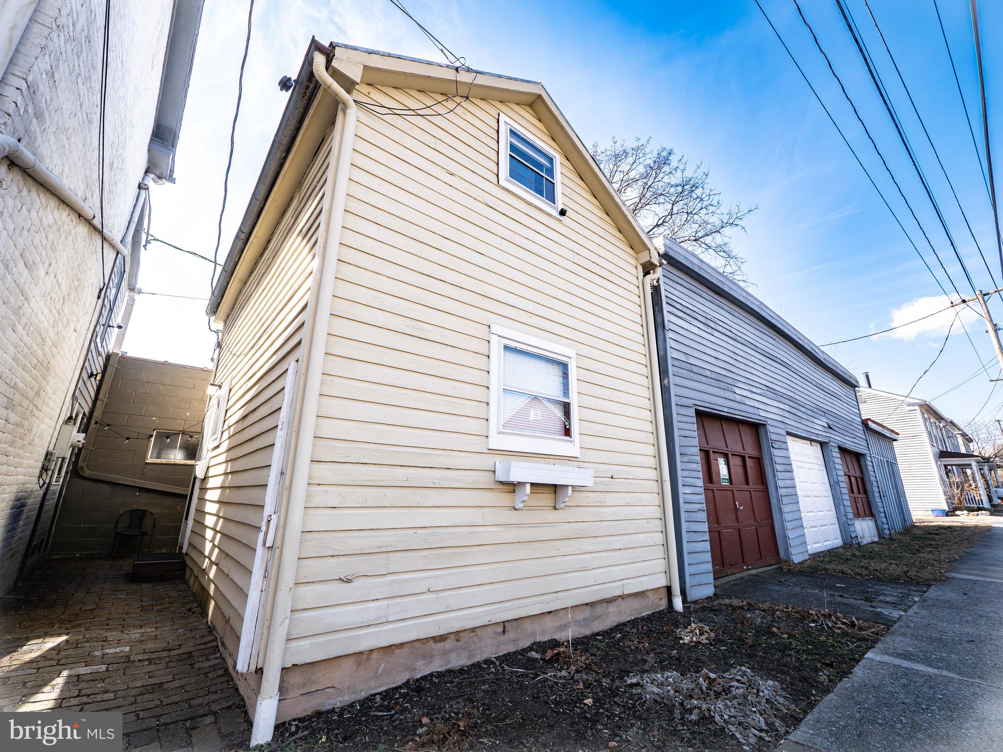 WINCHESTER HISTORIC DISTRICT - Commercial Sale
