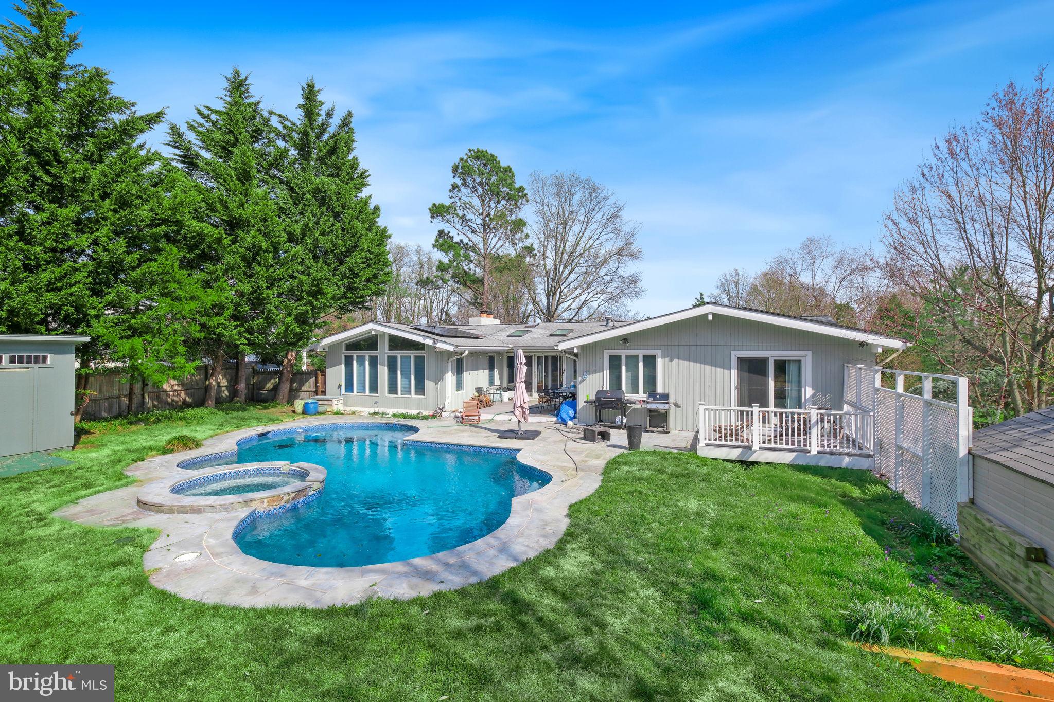 LAKE NORMANDY ESTATES - Residential