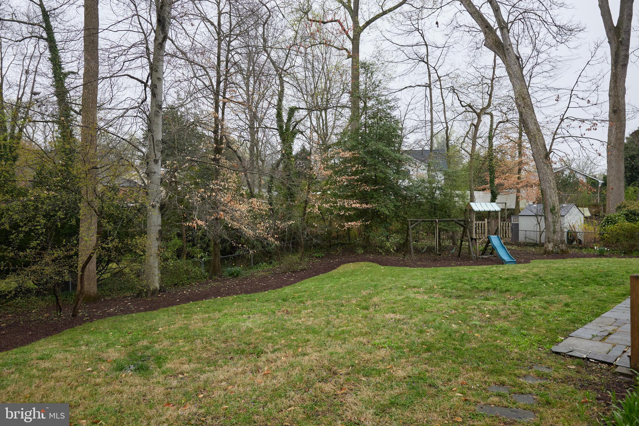 TULIP HILL - Residential