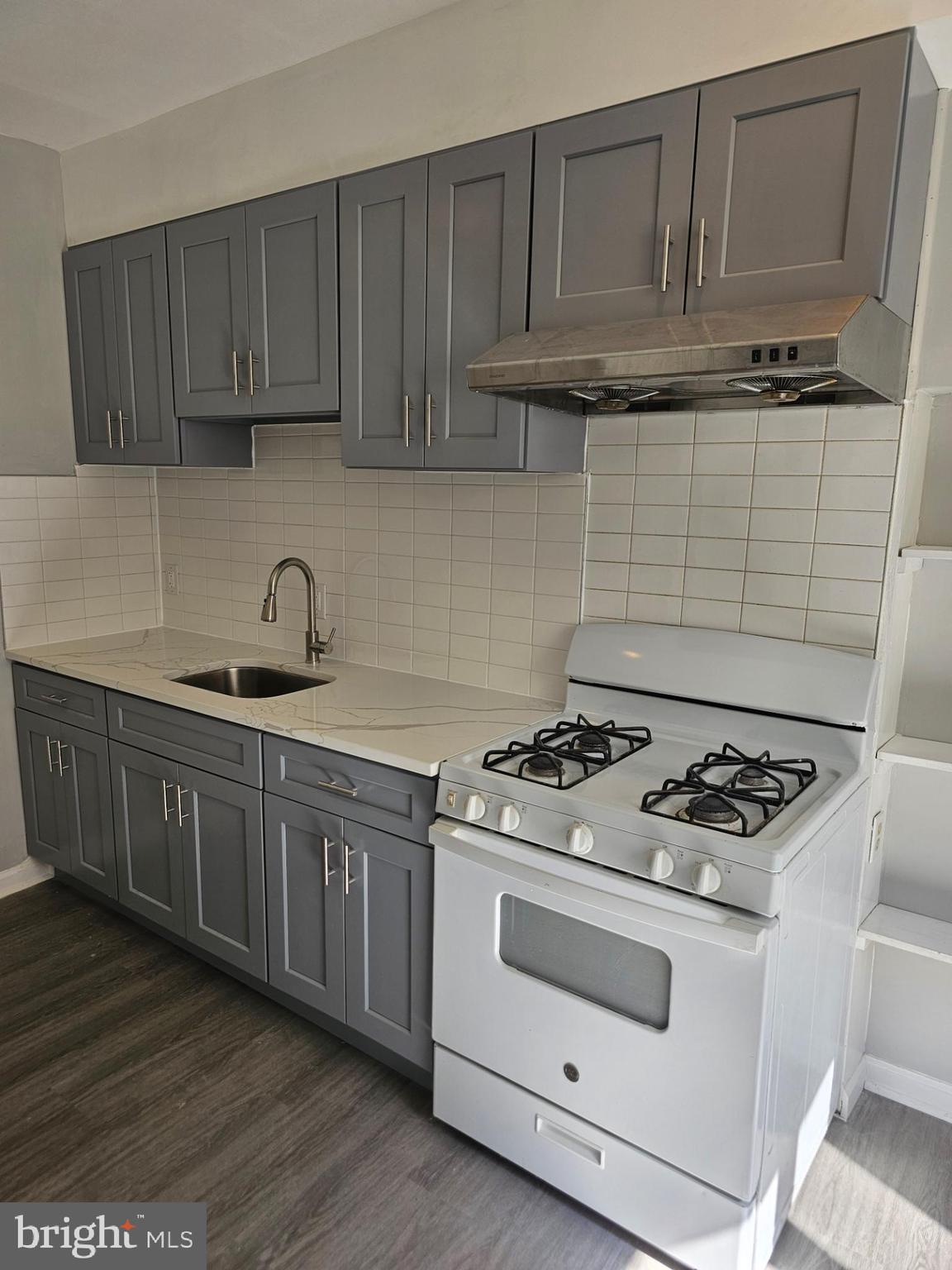 MAYFAIR - Residential