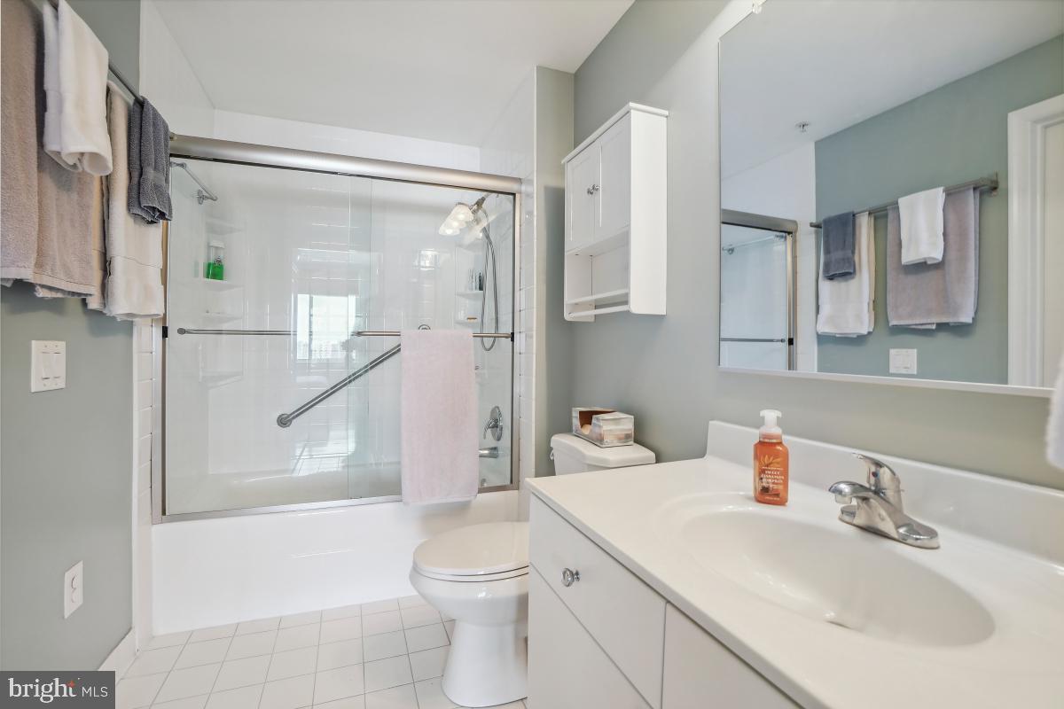 SILVER SPRING - Residential