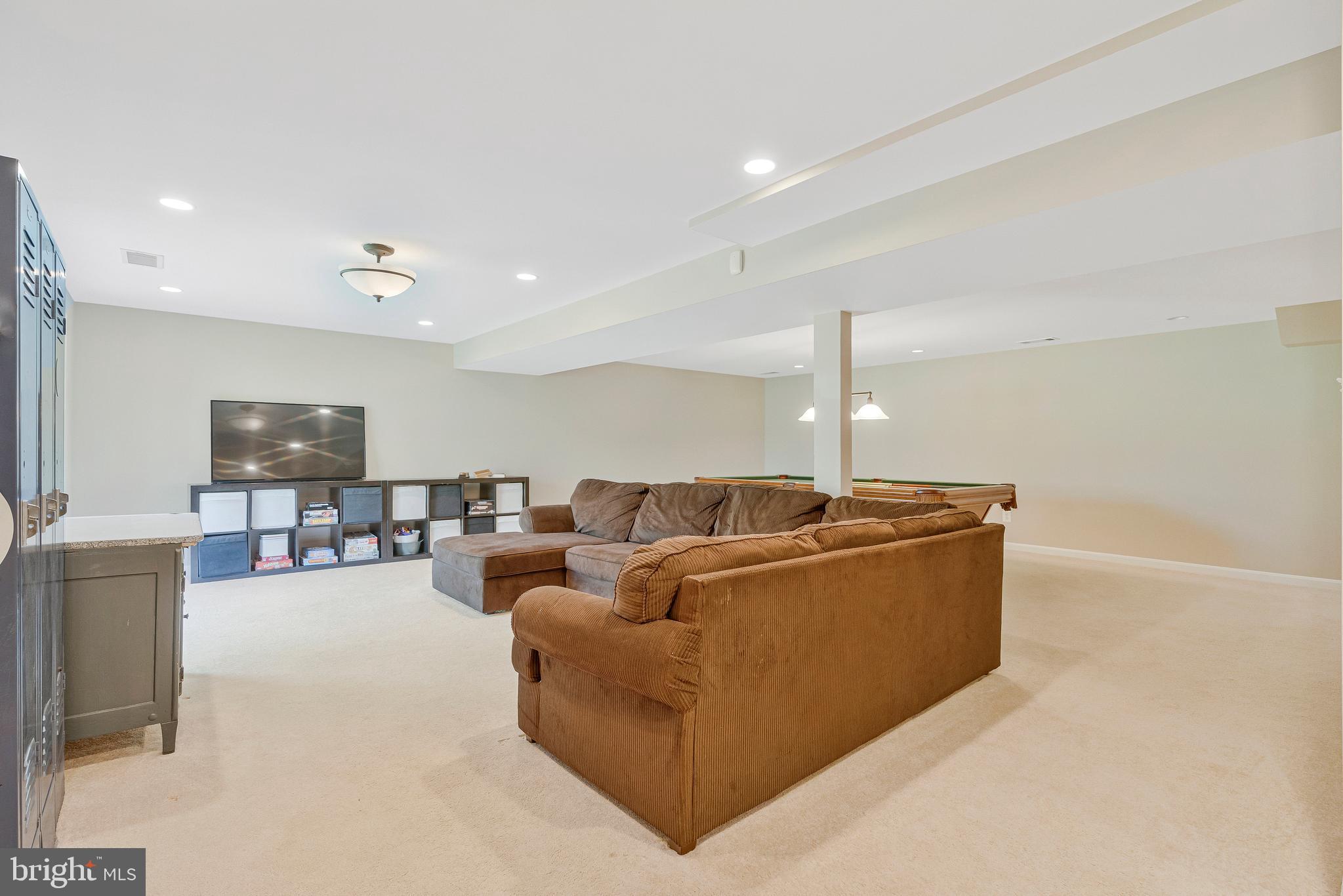 LAWYERS NORTH - Residential