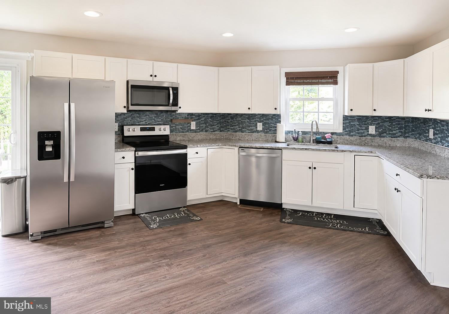 SAUNDERS - Residential