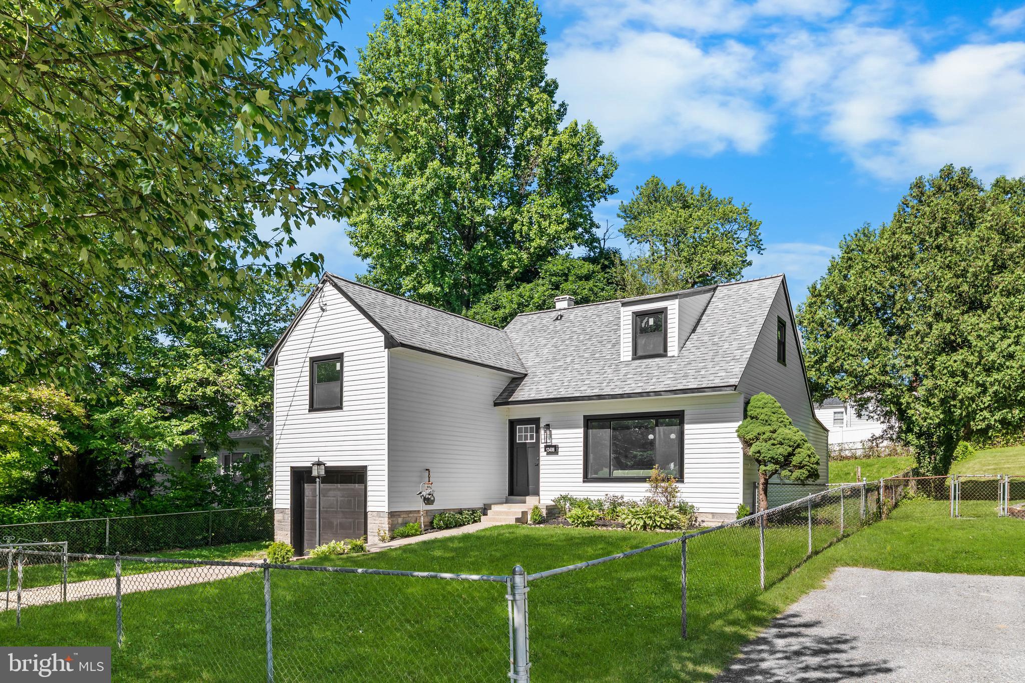 ASPEN HILL - Residential