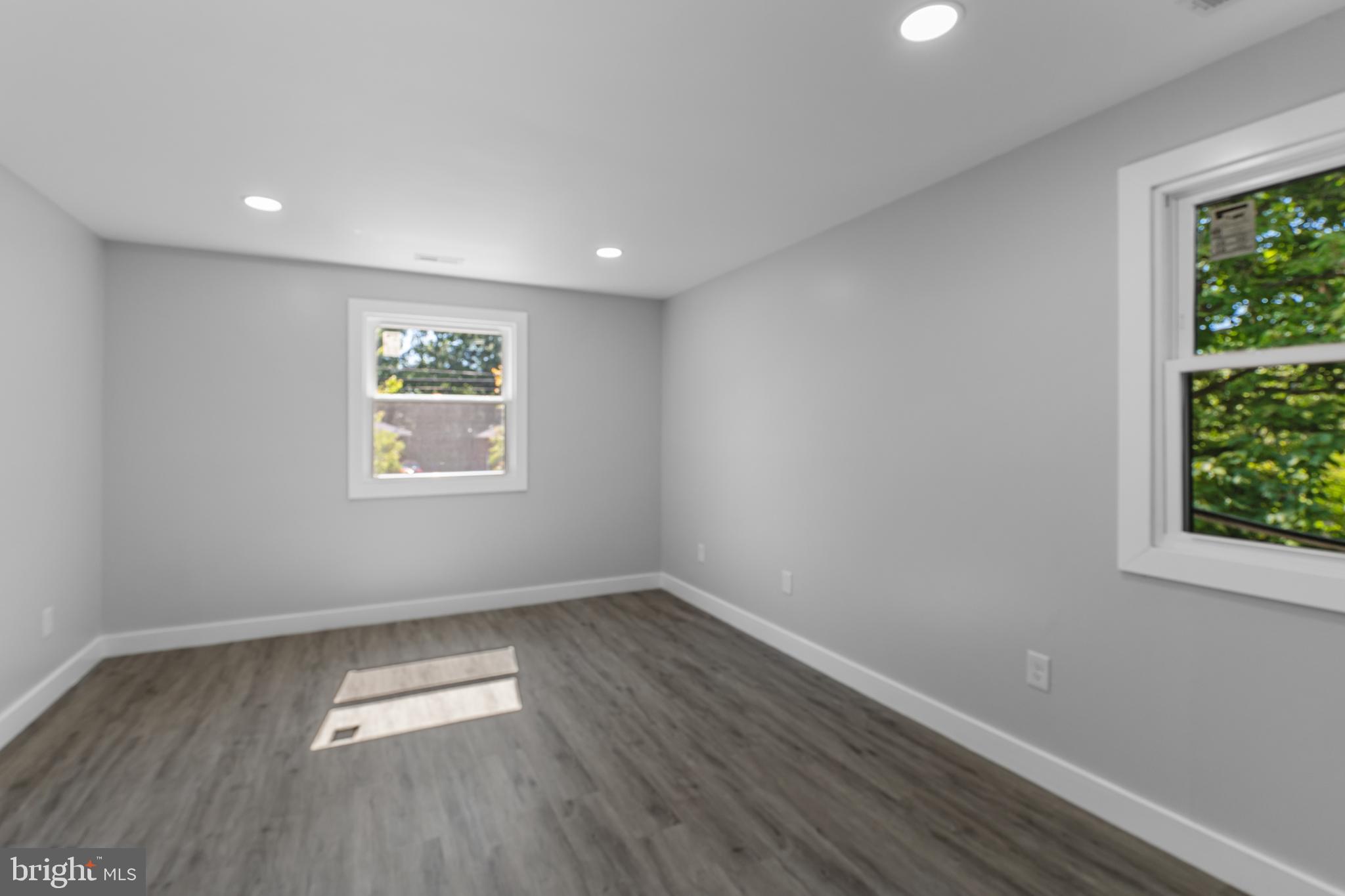 ASPEN HILL - Residential