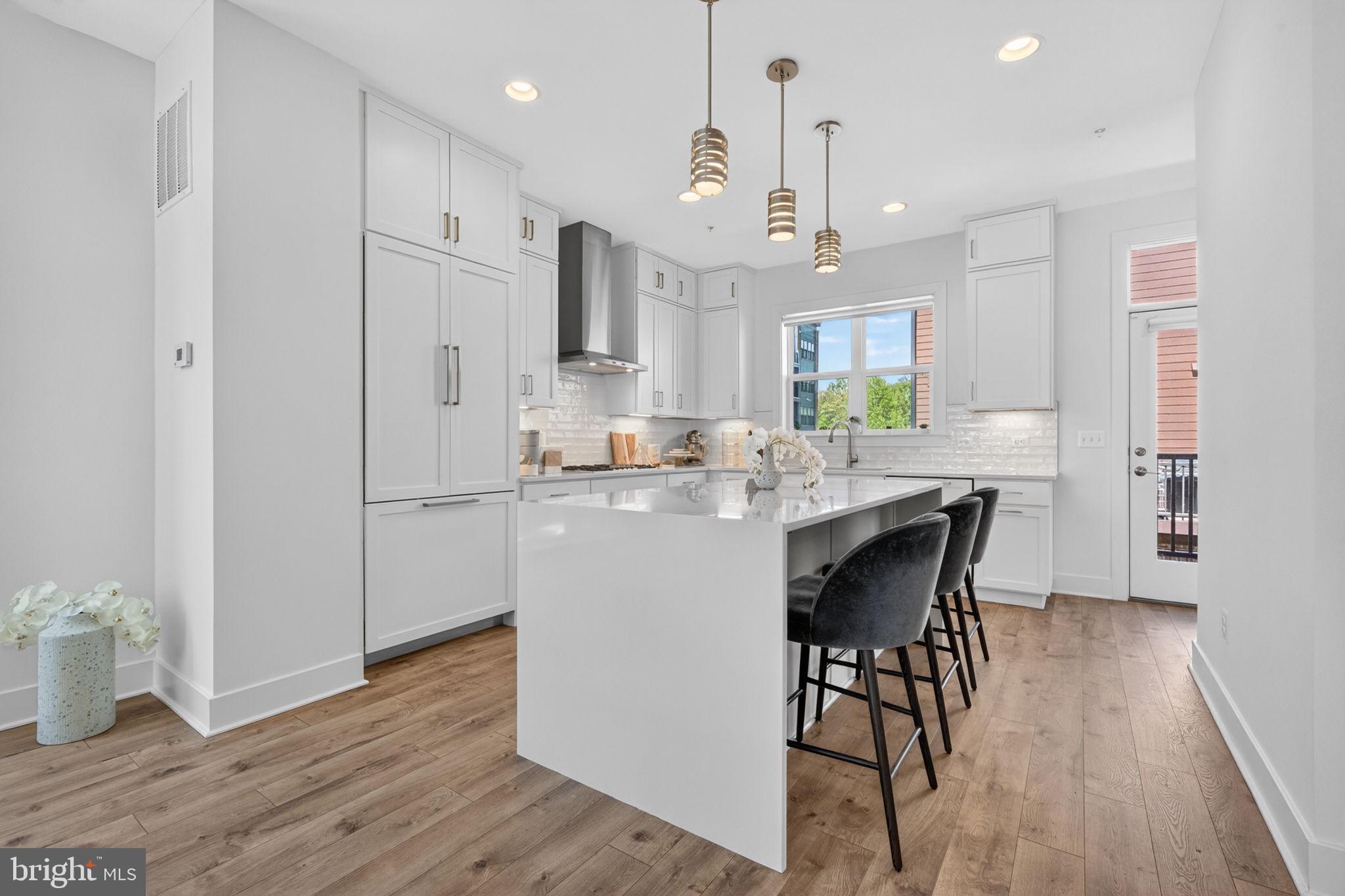 TOWER OAKS - Residential