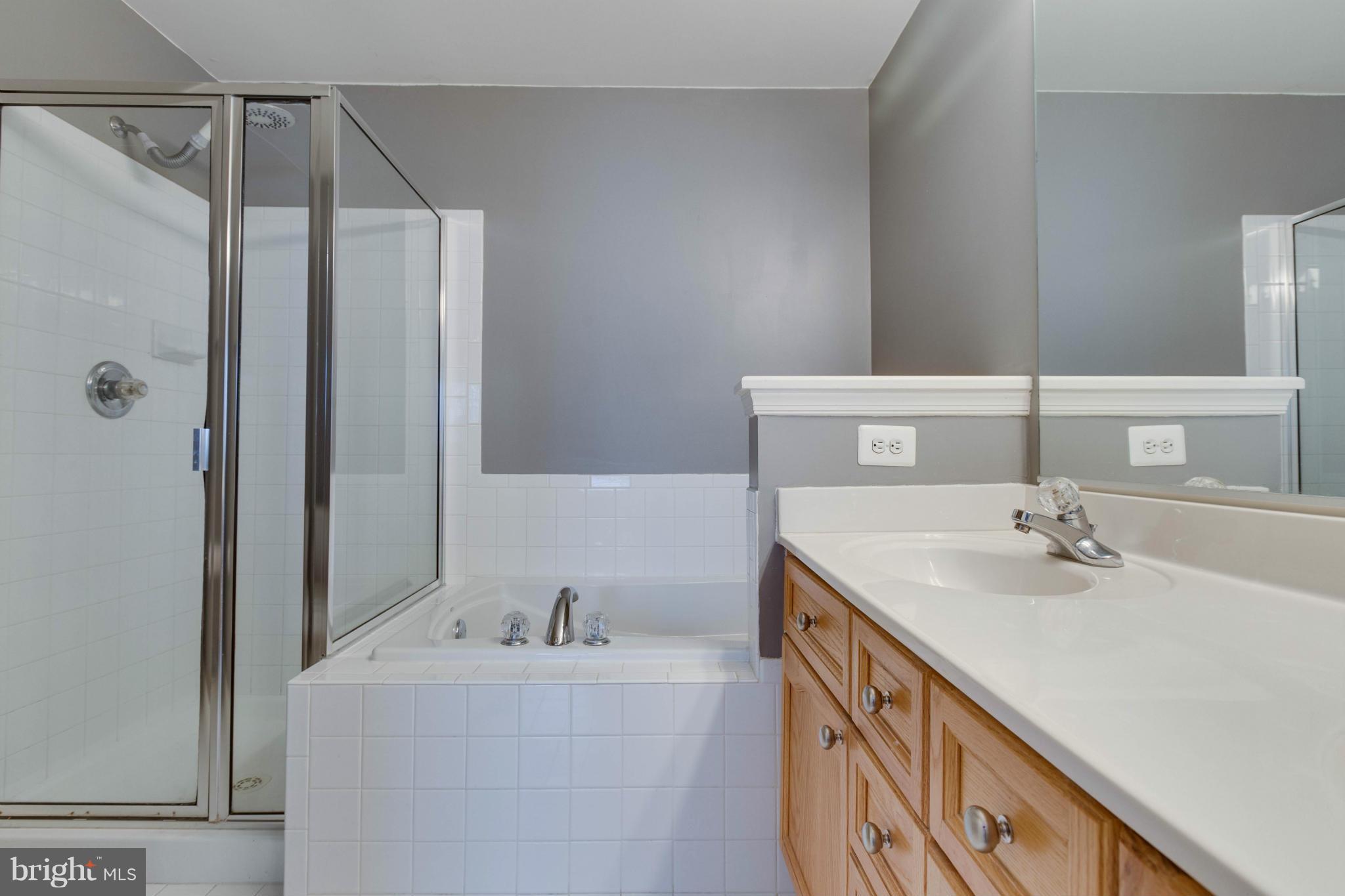 MANORS AT MCNAIR FARMS - Residential Lease