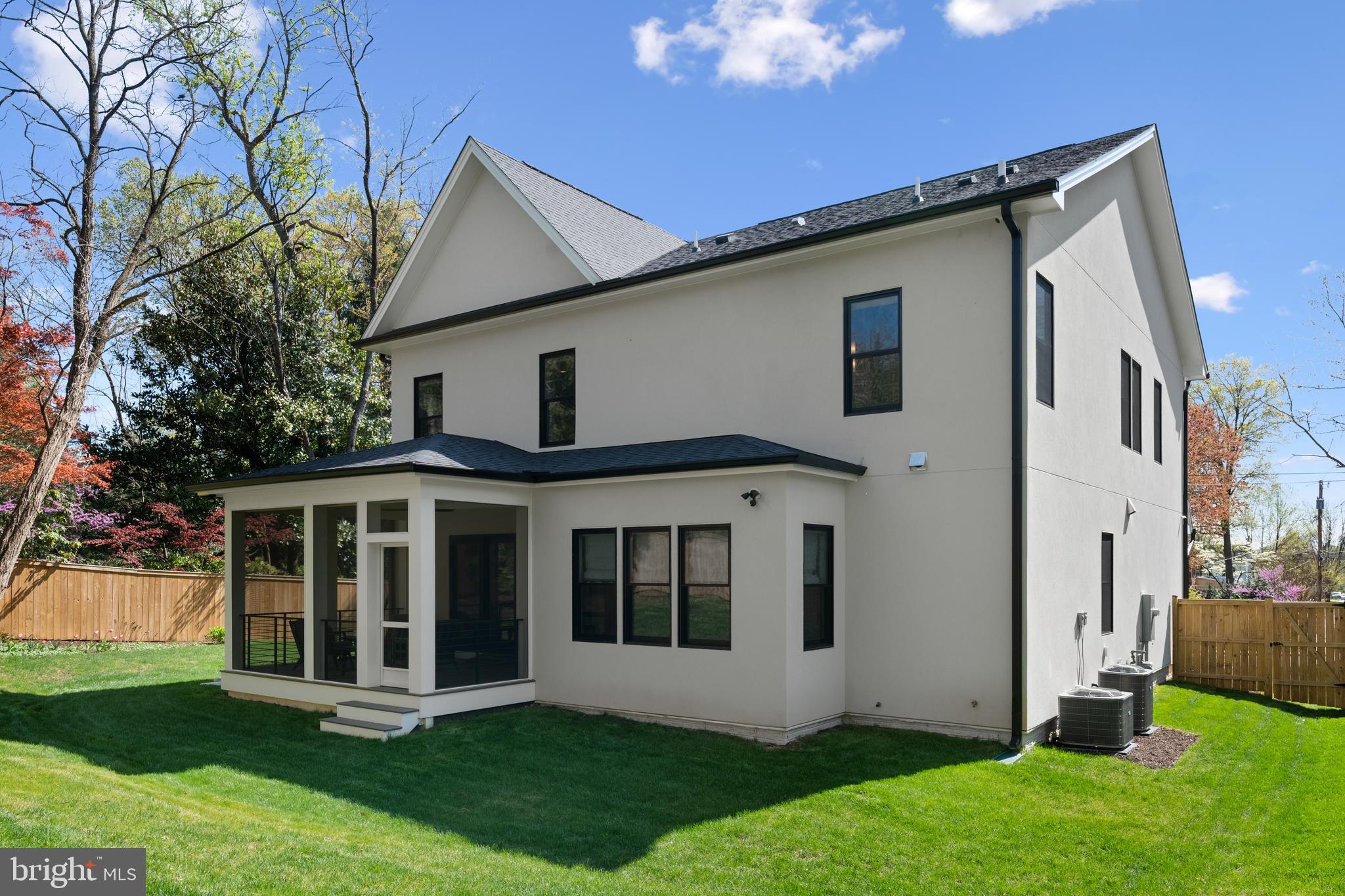 BUFFALO PARK - Residential