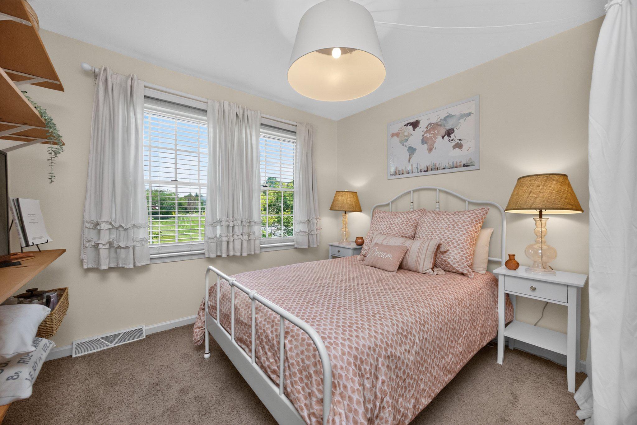 RAMBLEWOOD - Residential