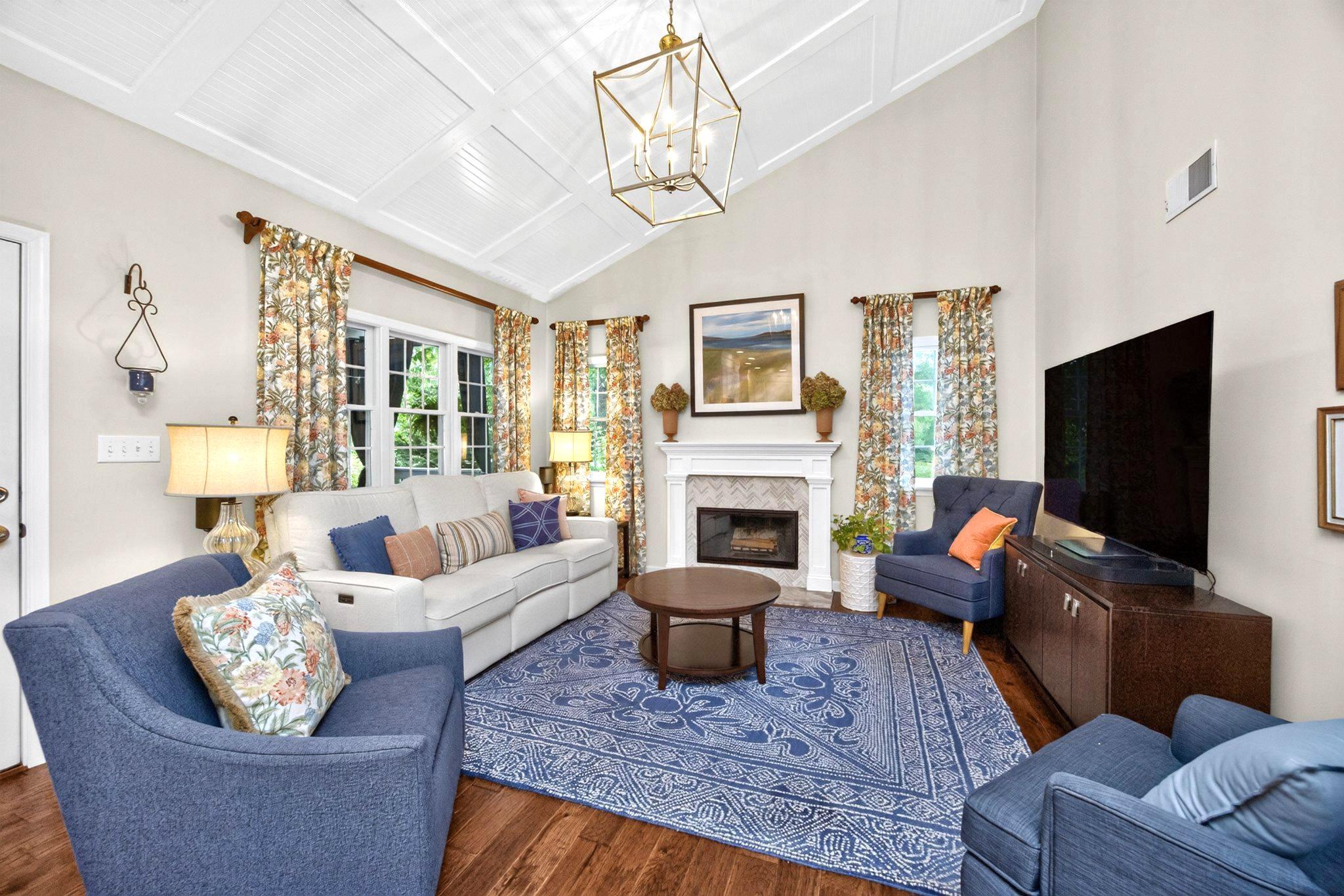 RAMBLEWOOD - Residential