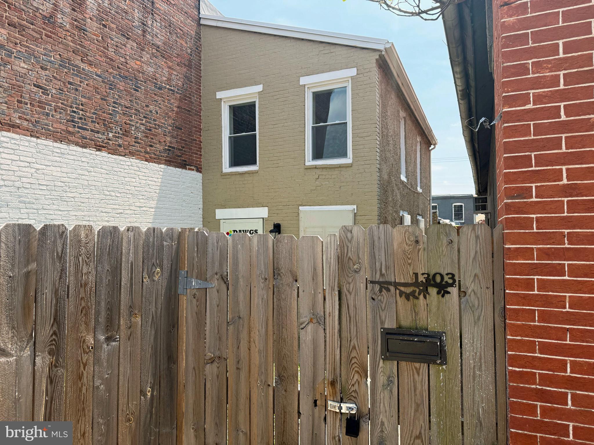 WASHINGTON VILLAGE - Residential