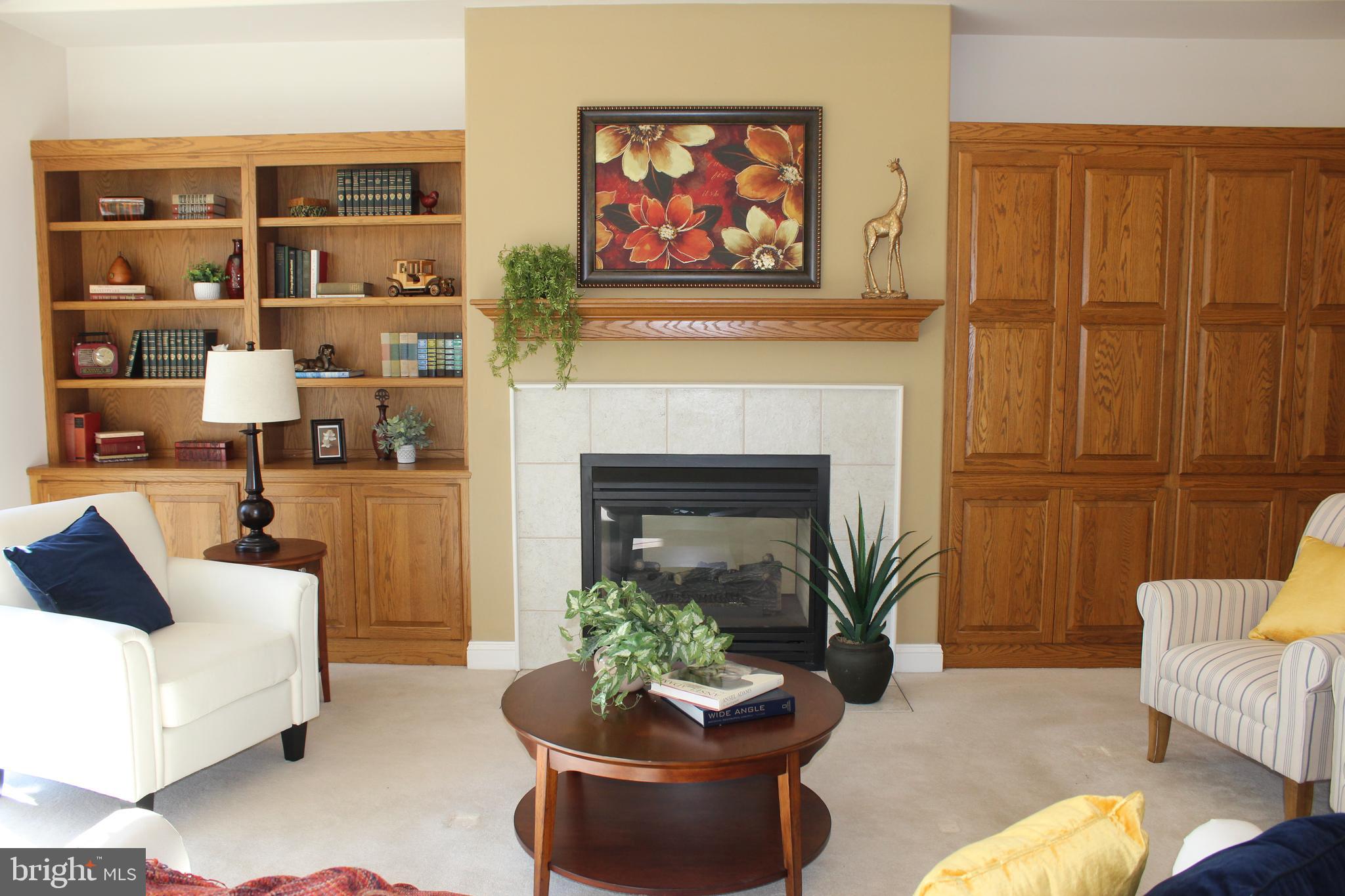 OAK LANE - Residential
