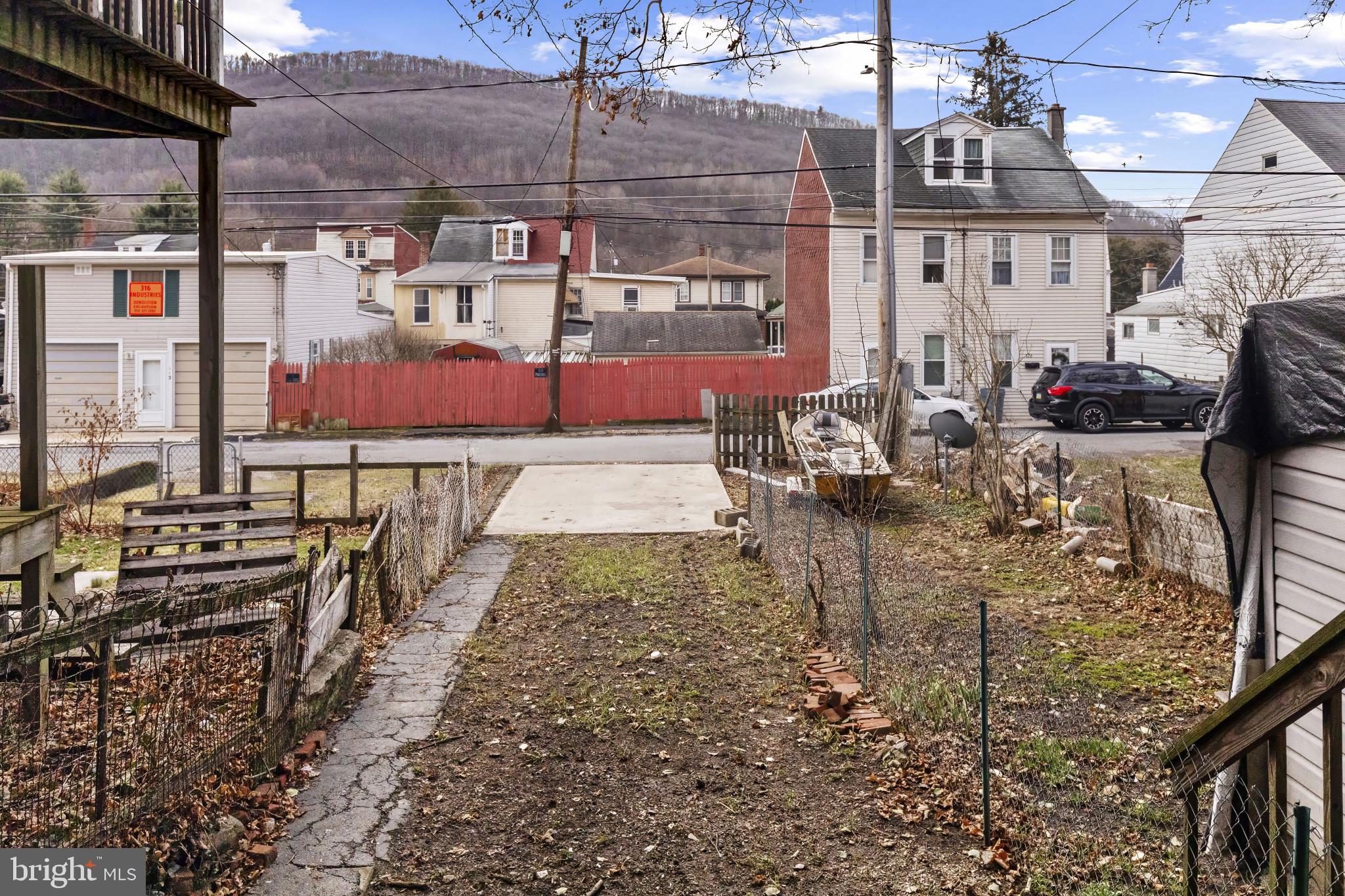 ASHLAND - Residential