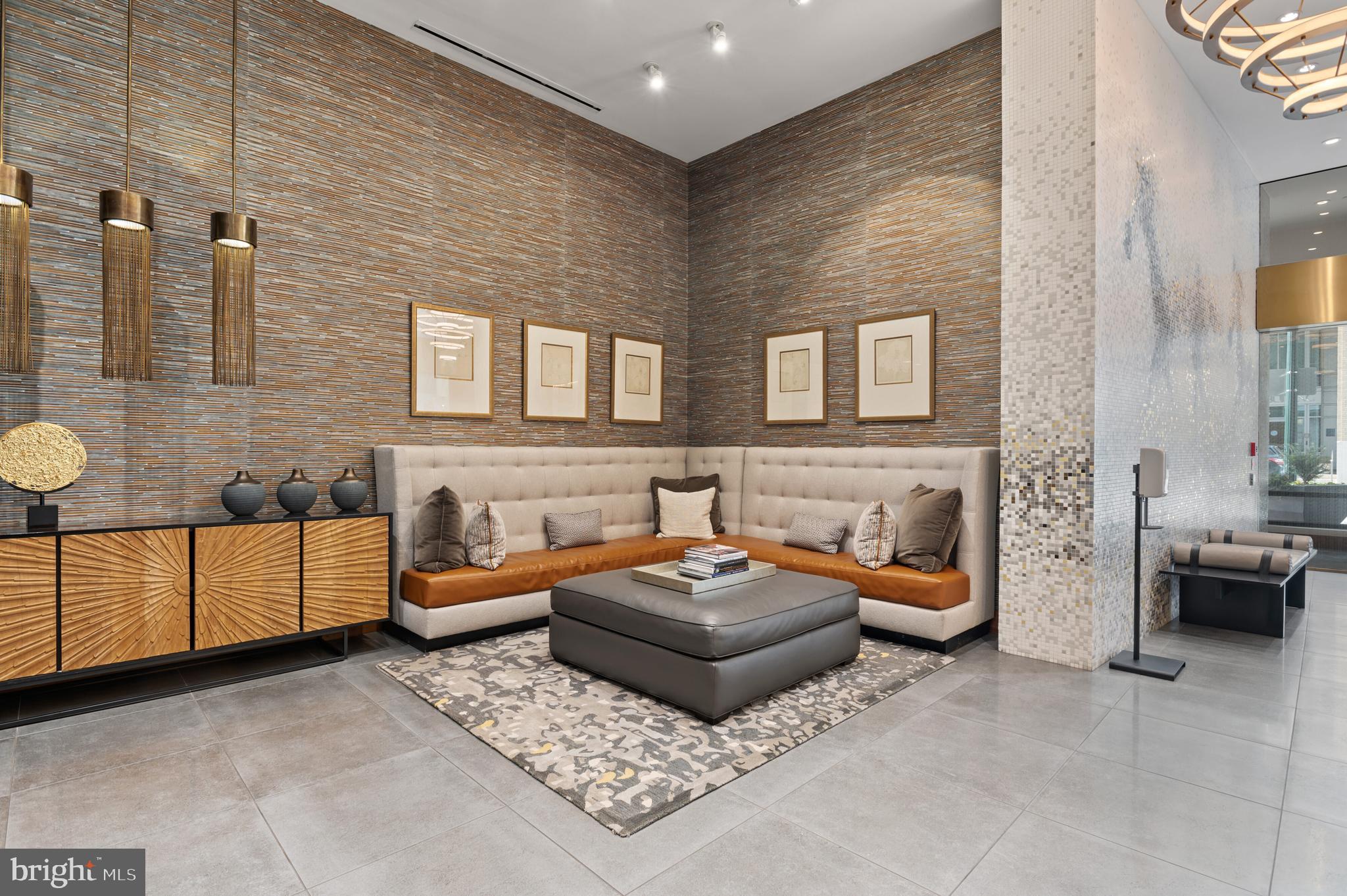 CHEVAL - Residential