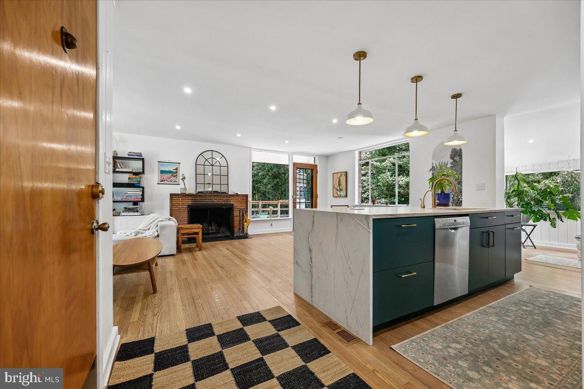 GARRETT PARK - Residential