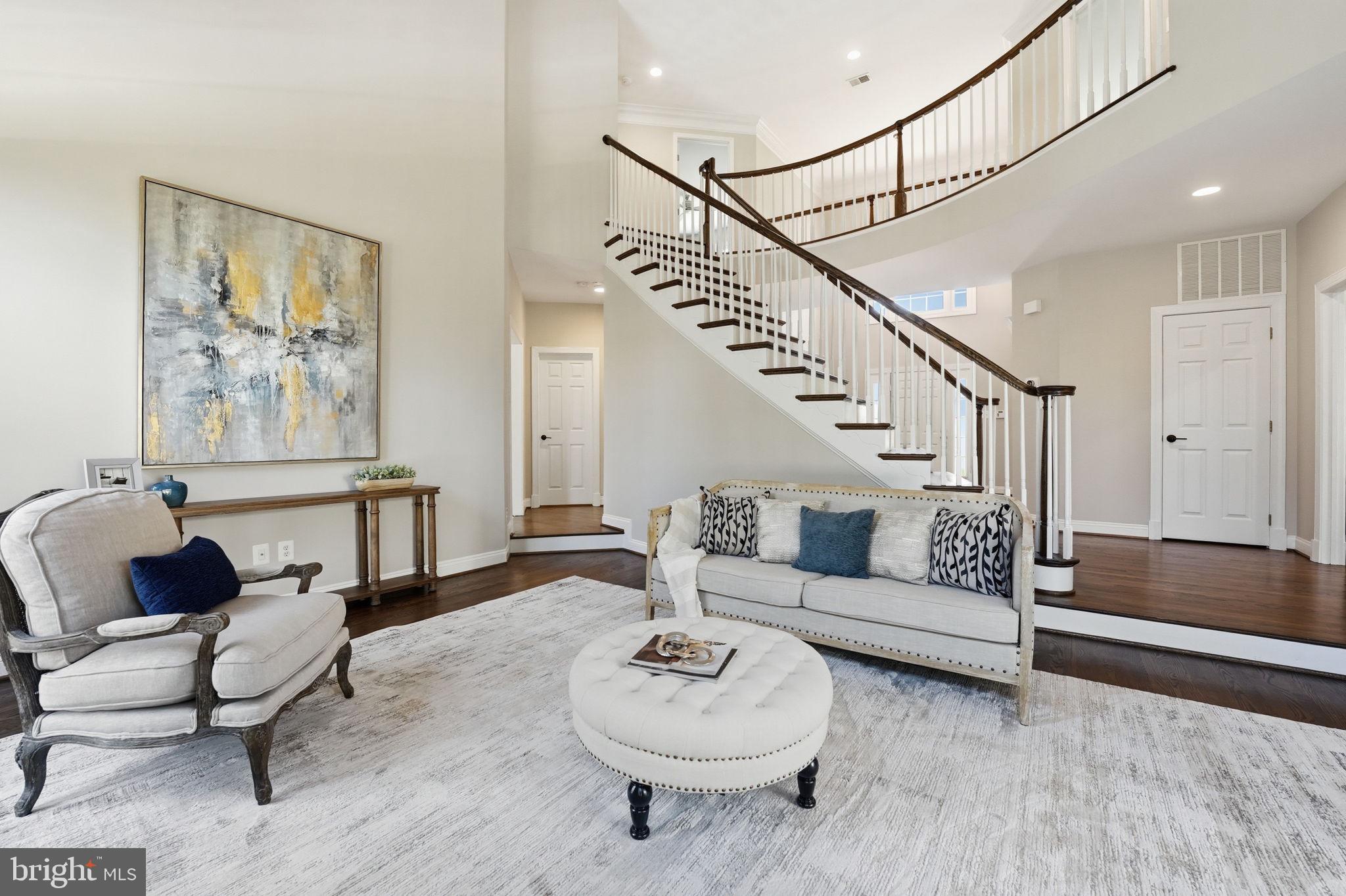 MCLEAN HUNDRED - Residential