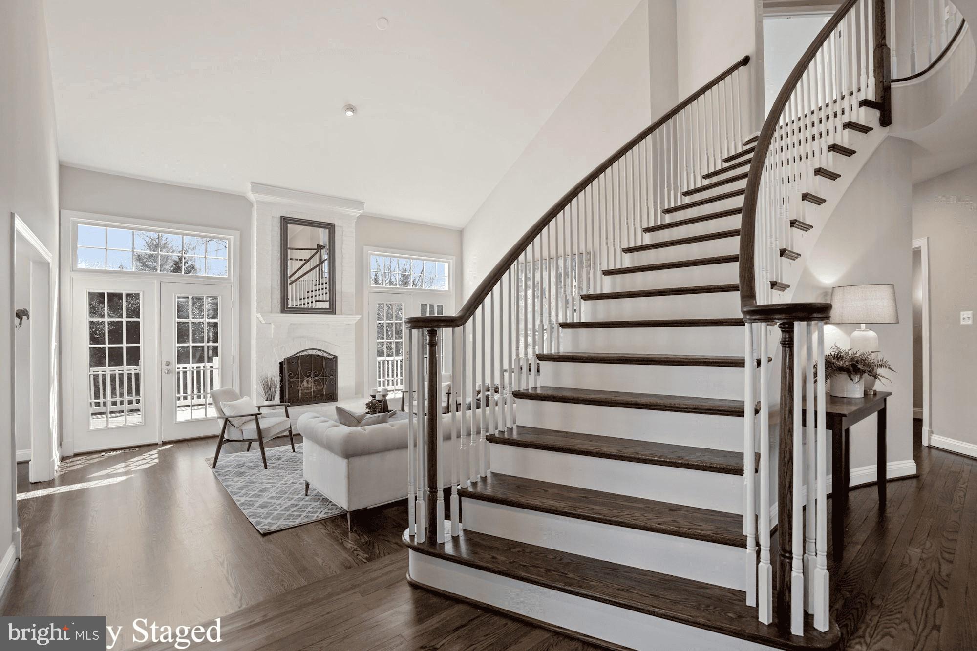MCLEAN HUNDRED - Residential