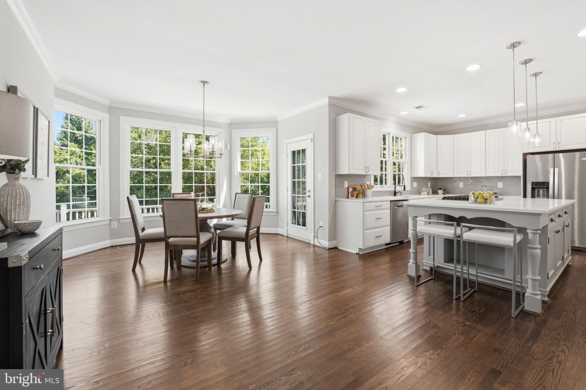 MCLEAN HUNDRED - Residential