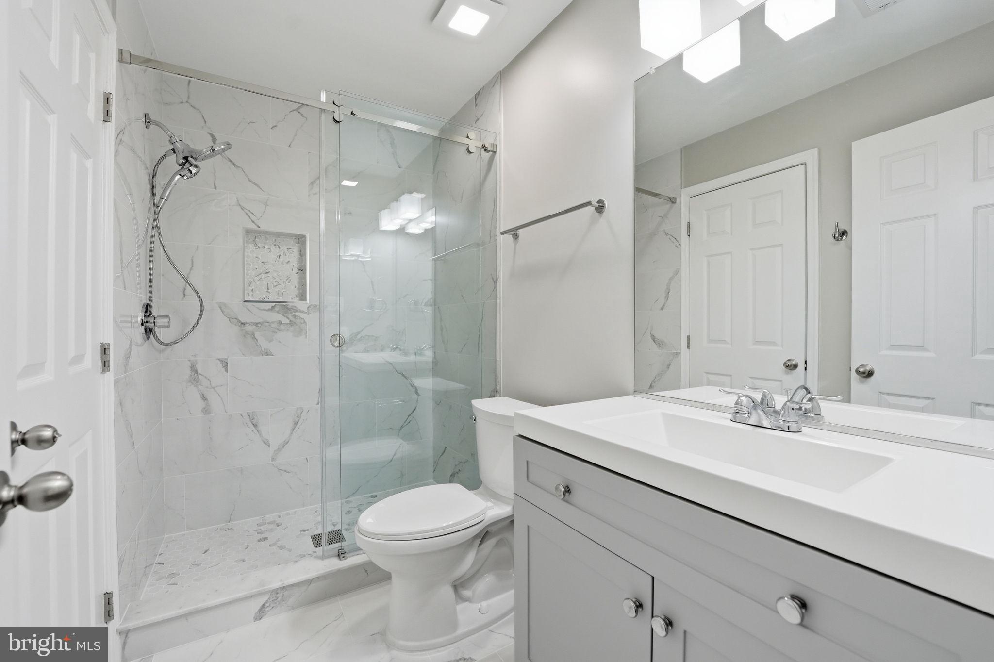 MCLEAN HUNDRED - Residential