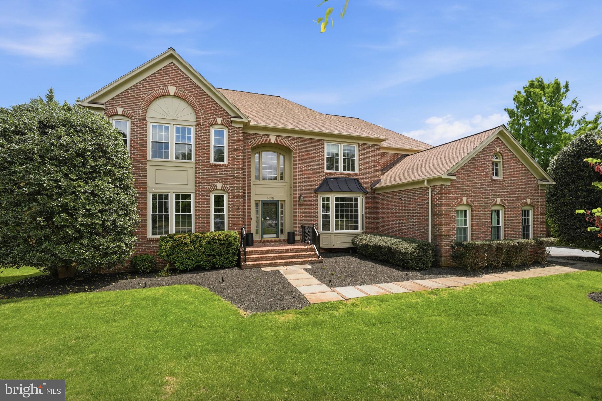 MCLEAN HUNDRED - Residential