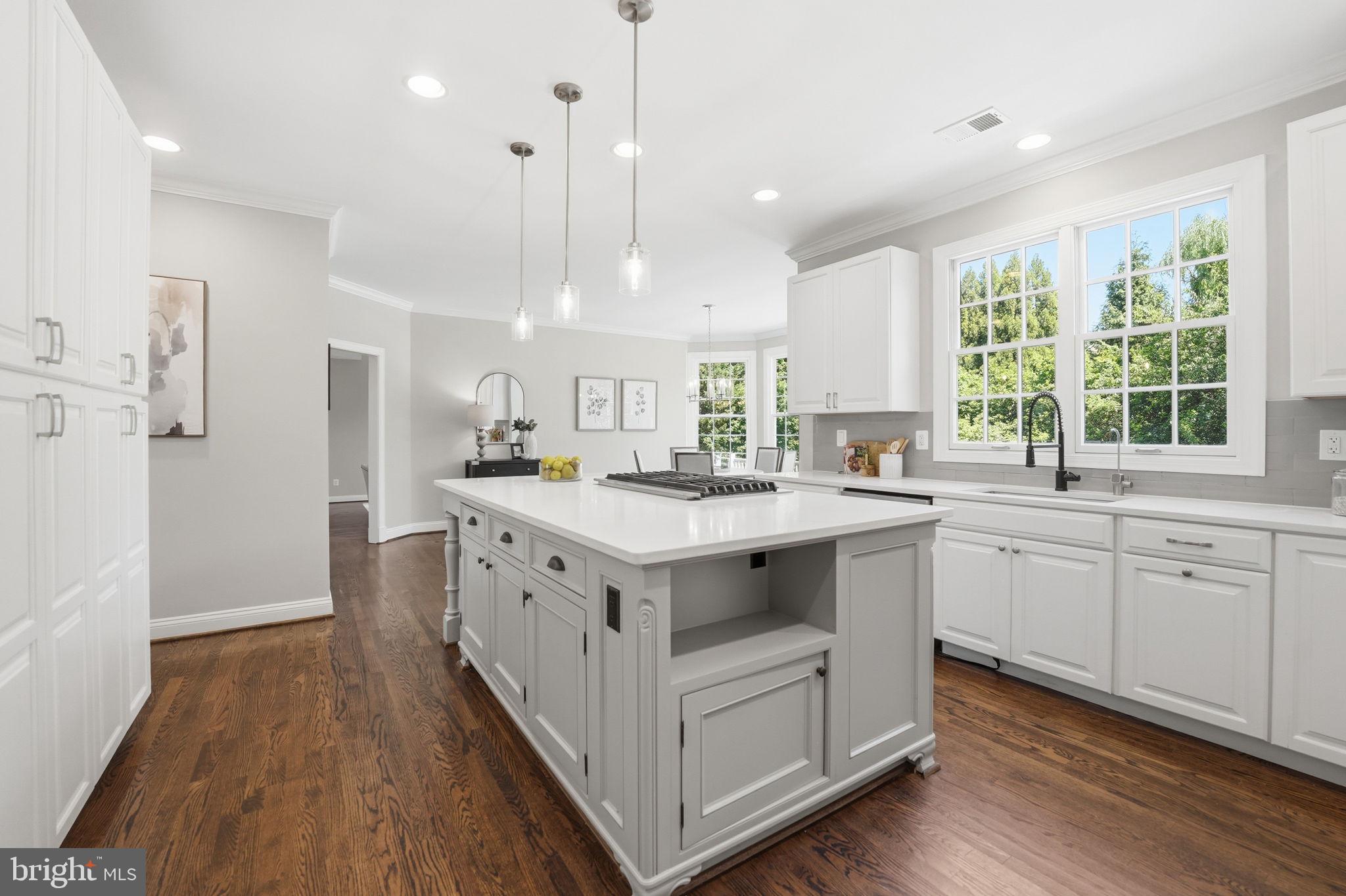 MCLEAN HUNDRED - Residential