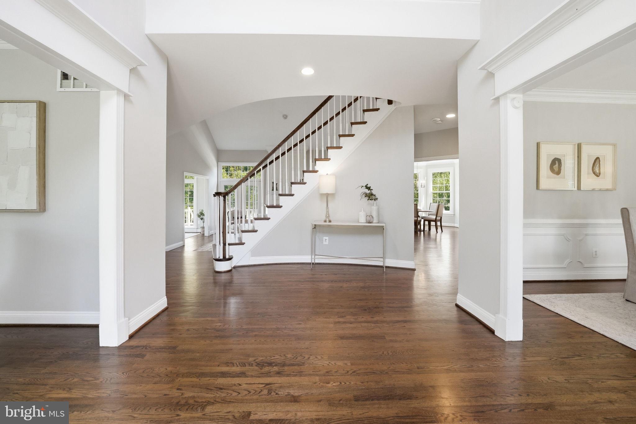 MCLEAN HUNDRED - Residential