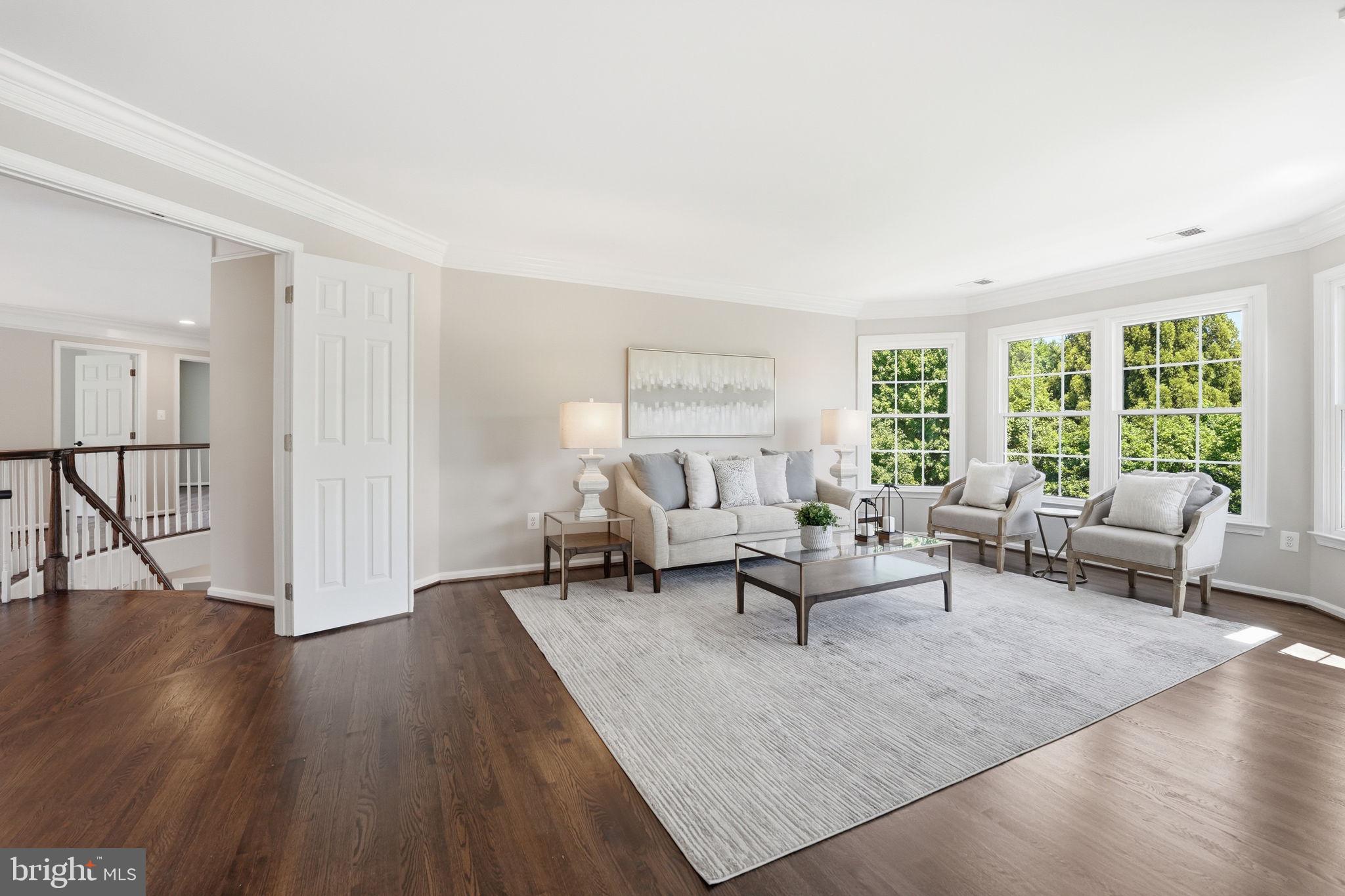 MCLEAN HUNDRED - Residential