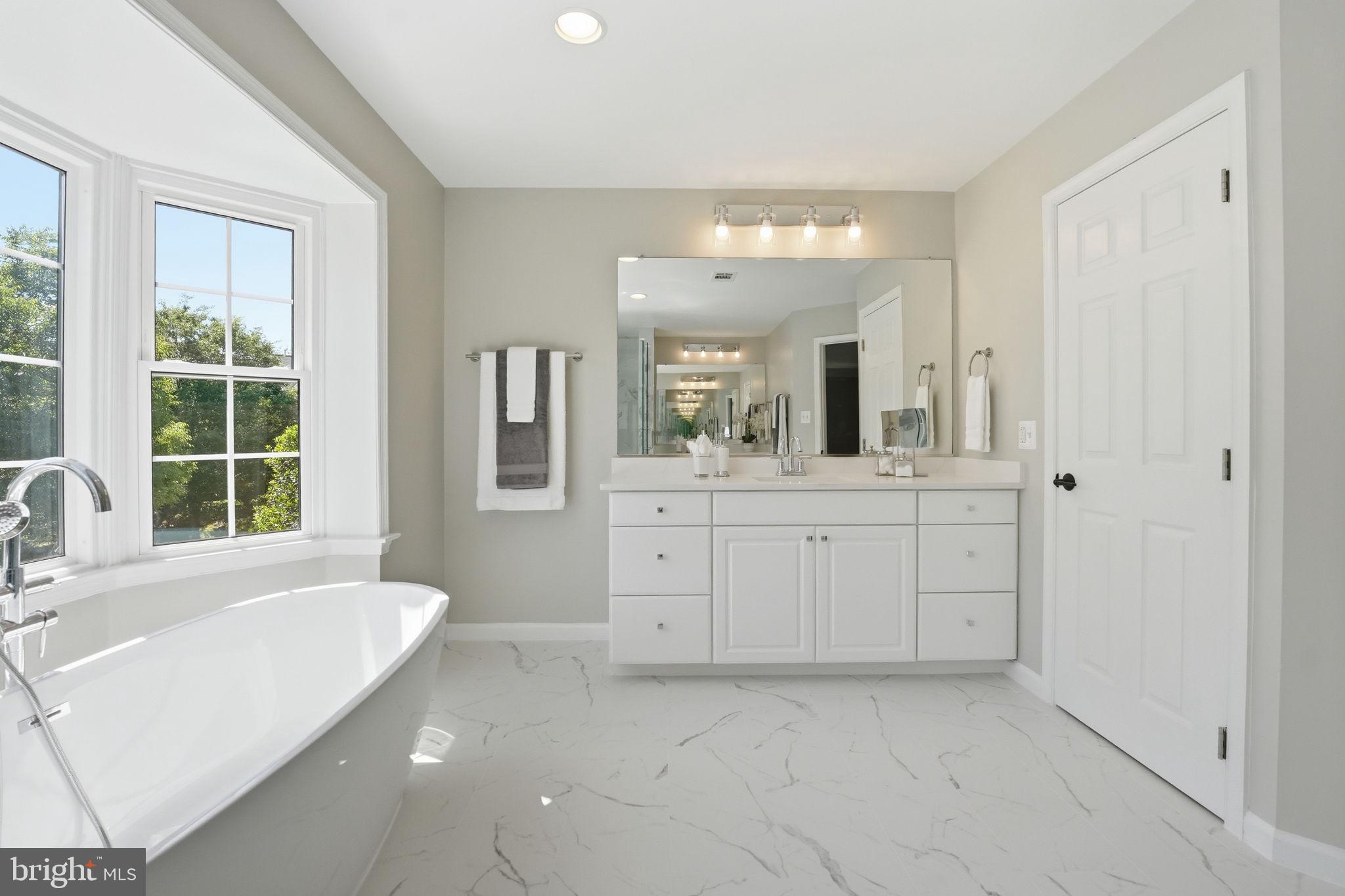 MCLEAN HUNDRED - Residential