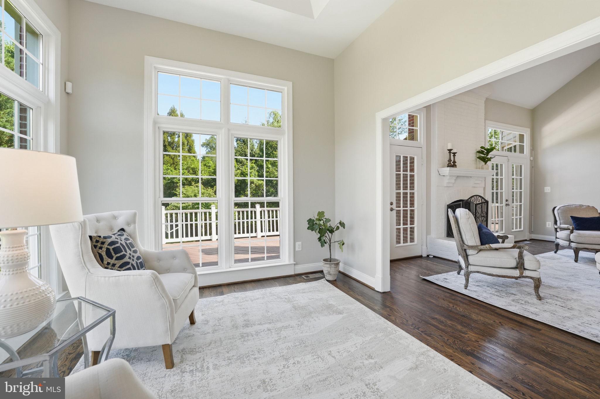 MCLEAN HUNDRED - Residential