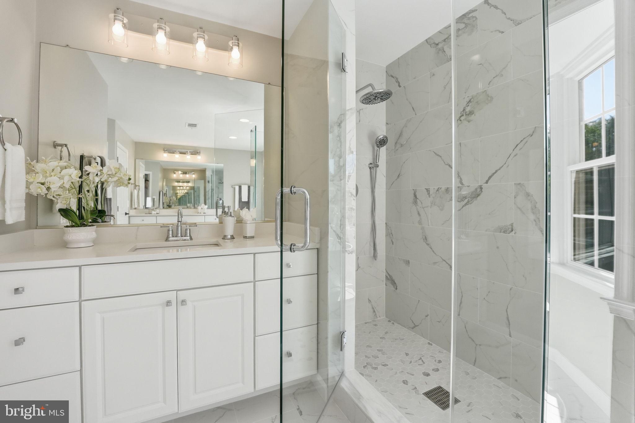 MCLEAN HUNDRED - Residential