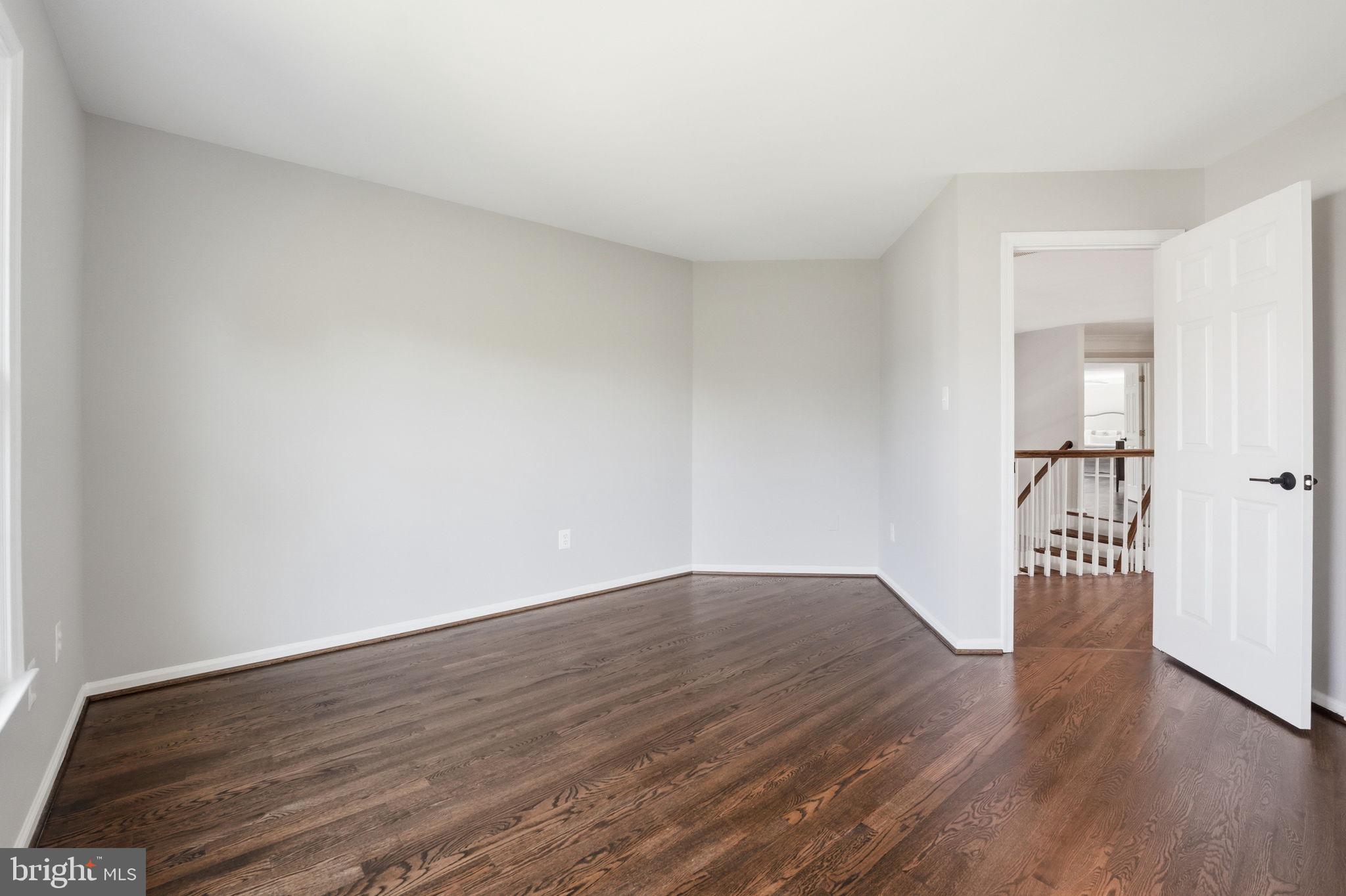 MCLEAN HUNDRED - Residential