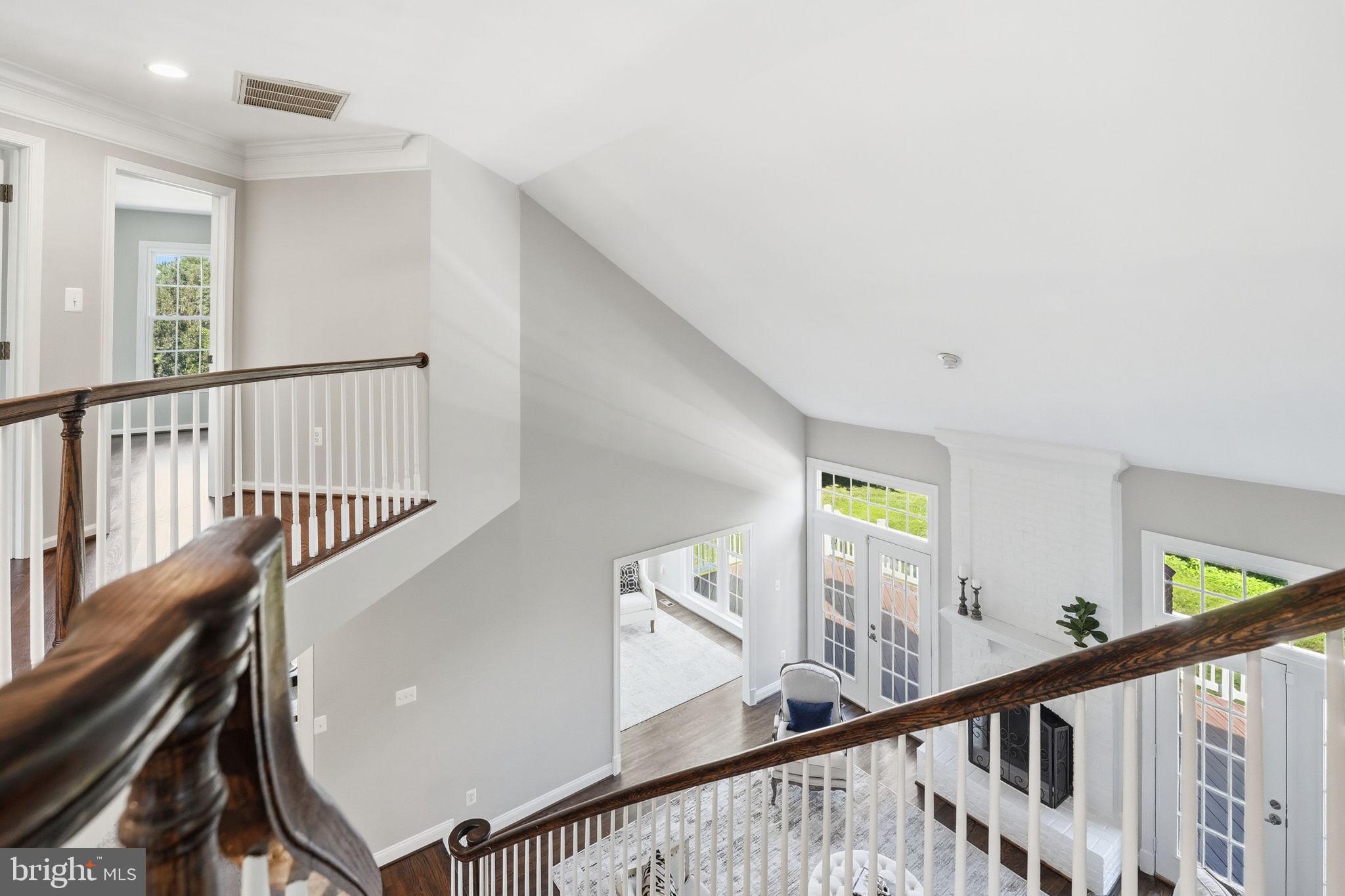 MCLEAN HUNDRED - Residential