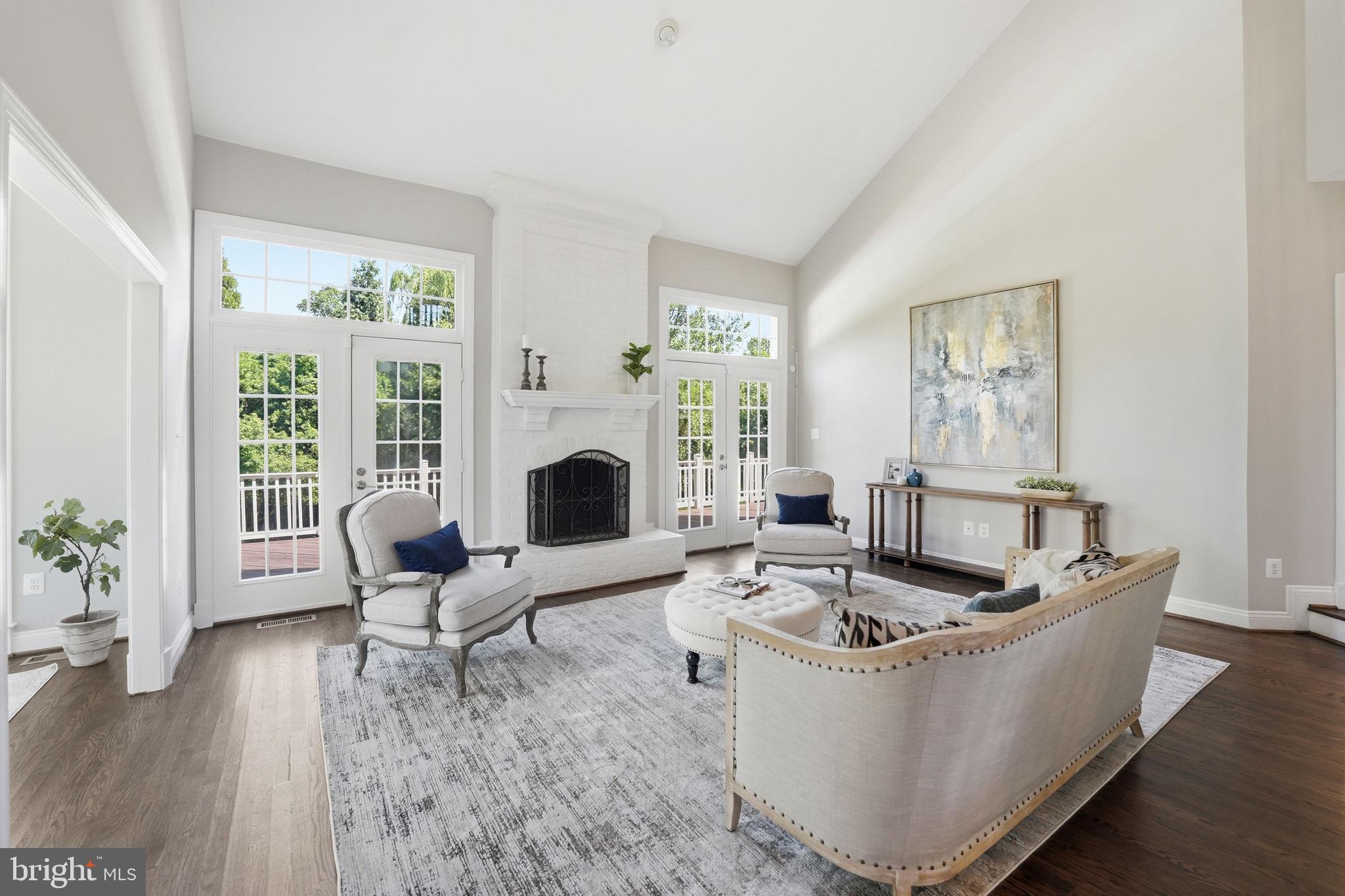 MCLEAN HUNDRED - Residential